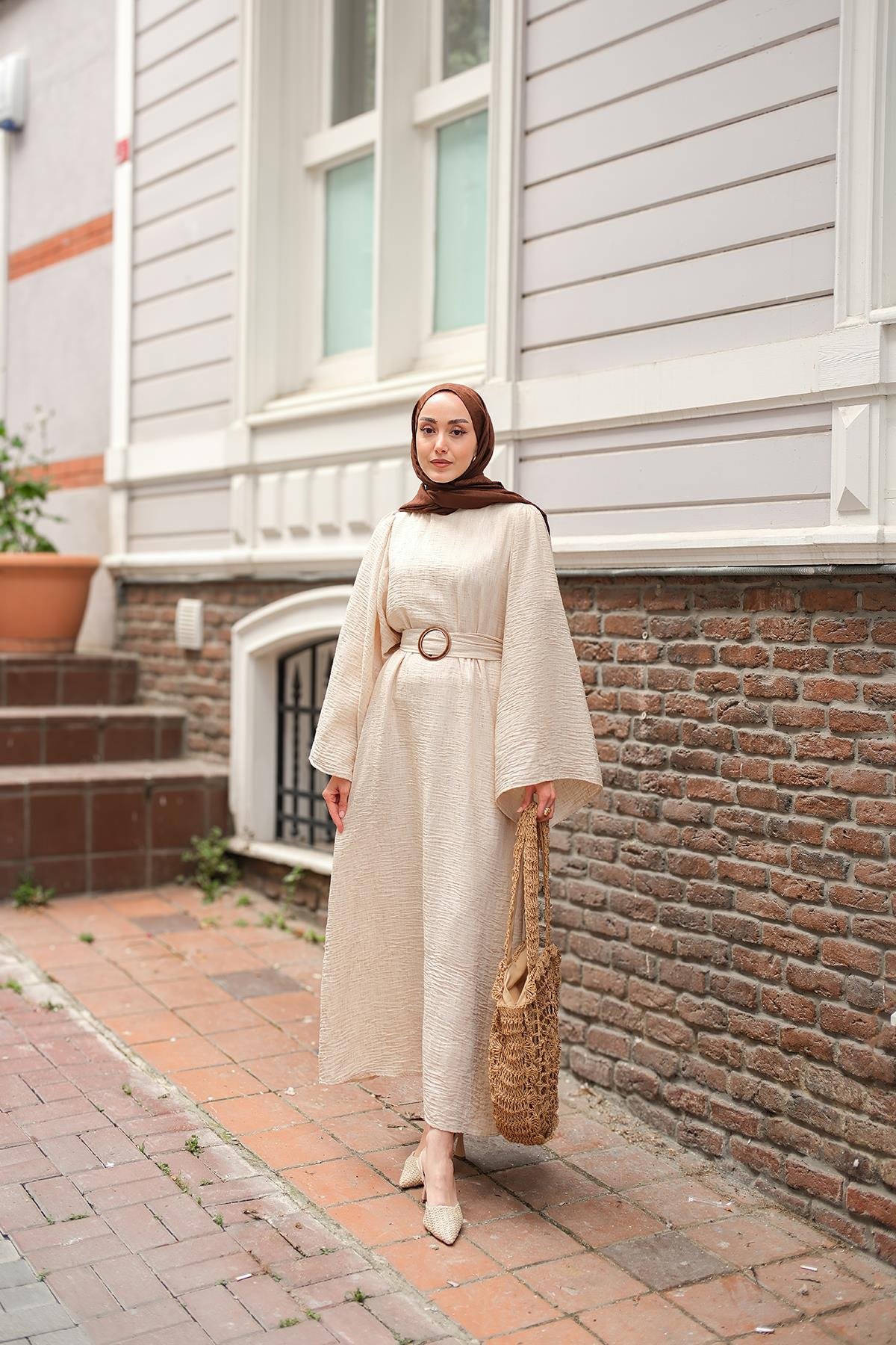 Yarasa Kol Bel Bağlamalı Elbise Bej