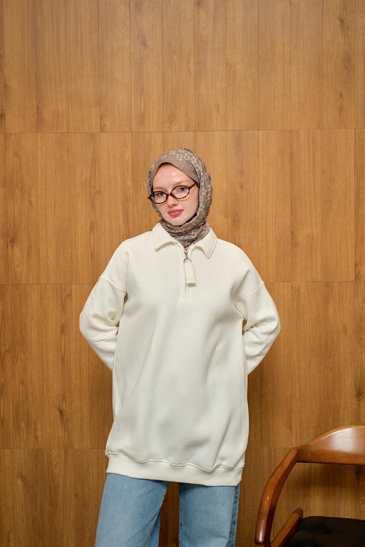 Yarım Fermuar Detay Sweat  Beyaz
