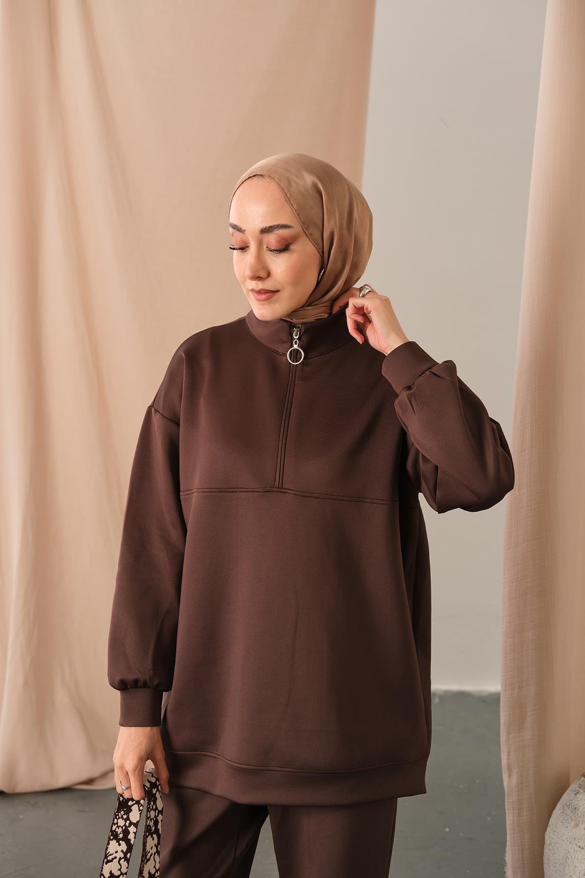 Yarım Fermuarlı Takım Kahverengi