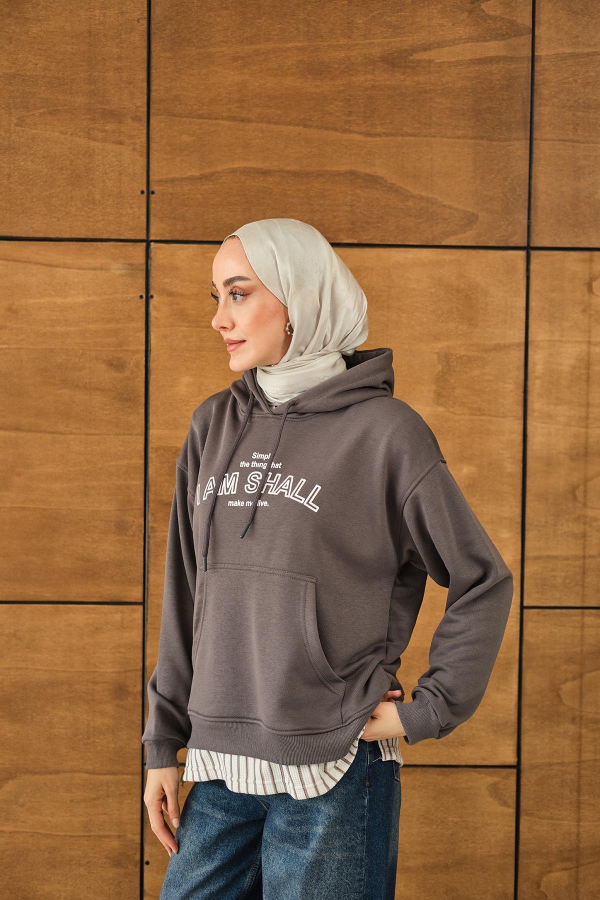 Yazı Baskılı Kapüşonlu Sweat Gri