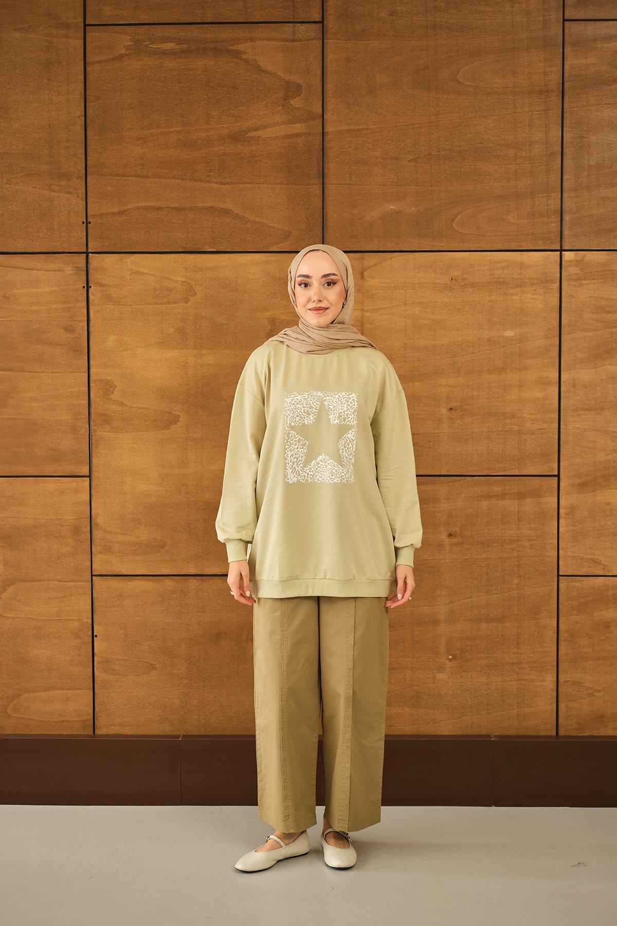 Yıldız Baskılı Sweatshirt Su Yeşil