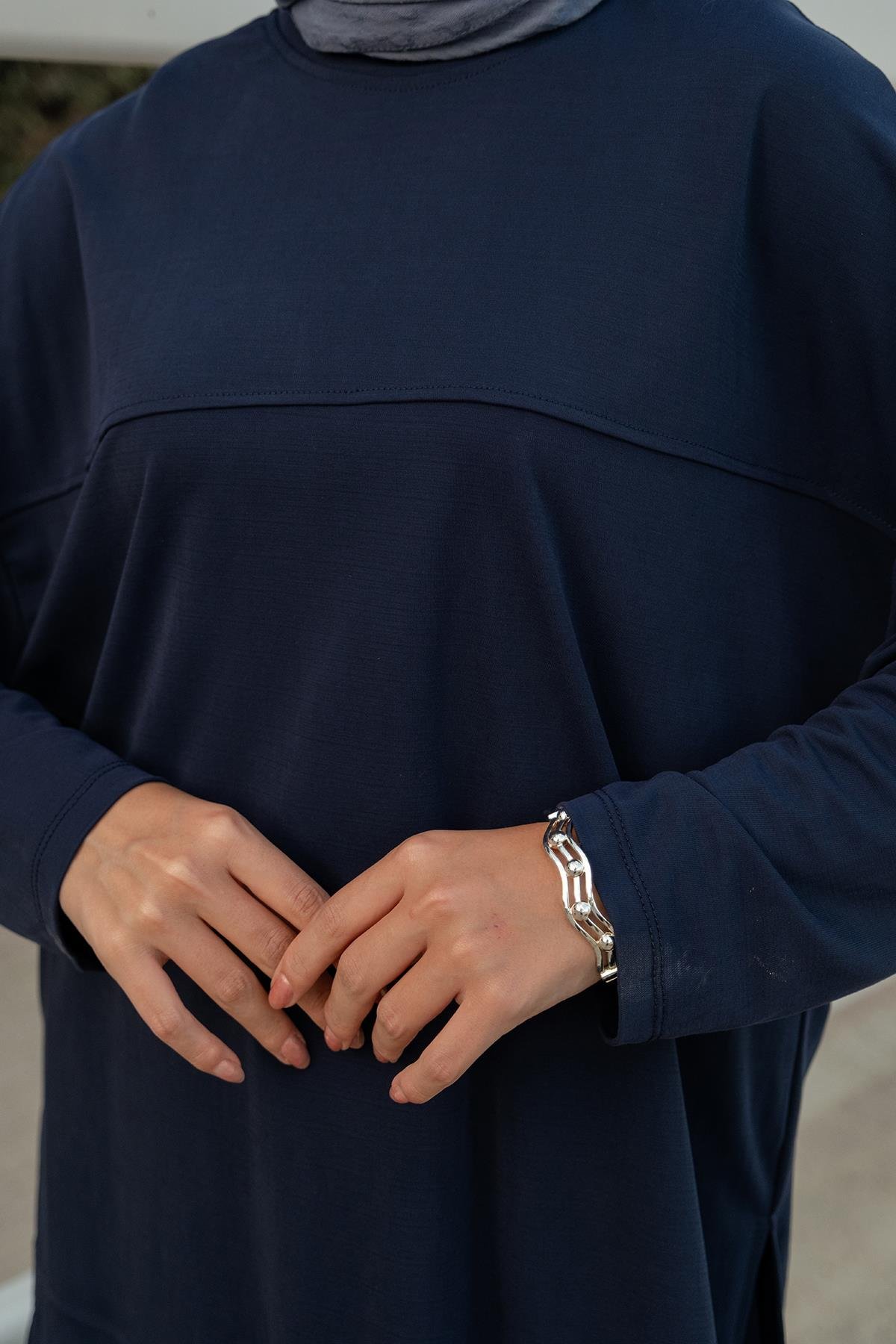 Yırtmaç Detay Takım Lacivert