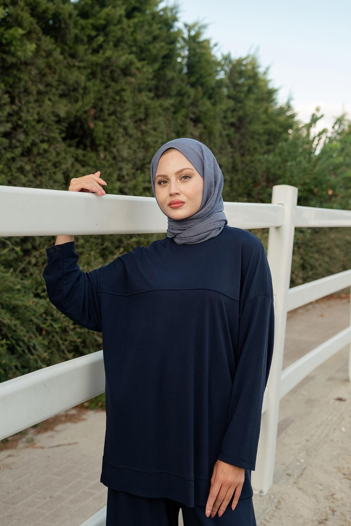 Yırtmaç Detay Takım Lacivert