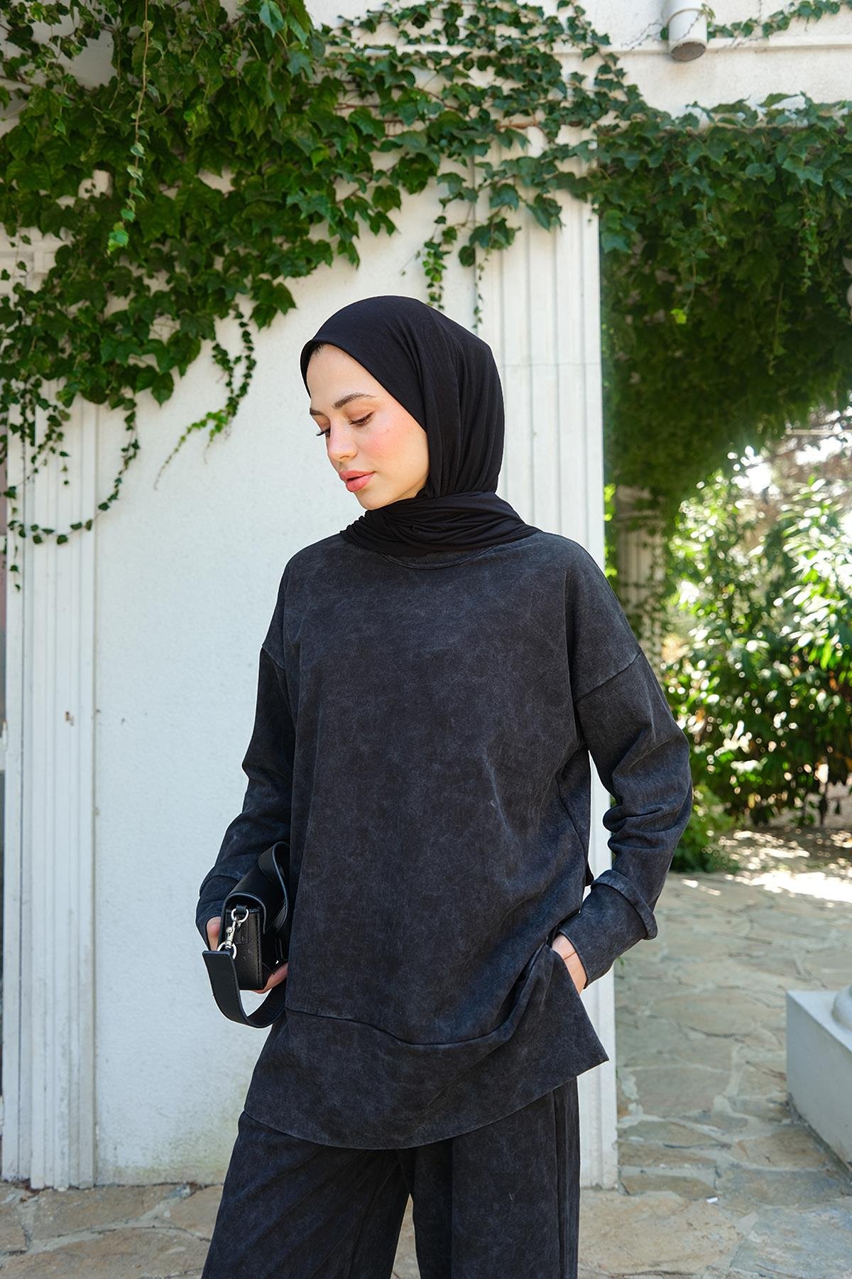 Yırtmaç Detay Yıkama Takım Siyah