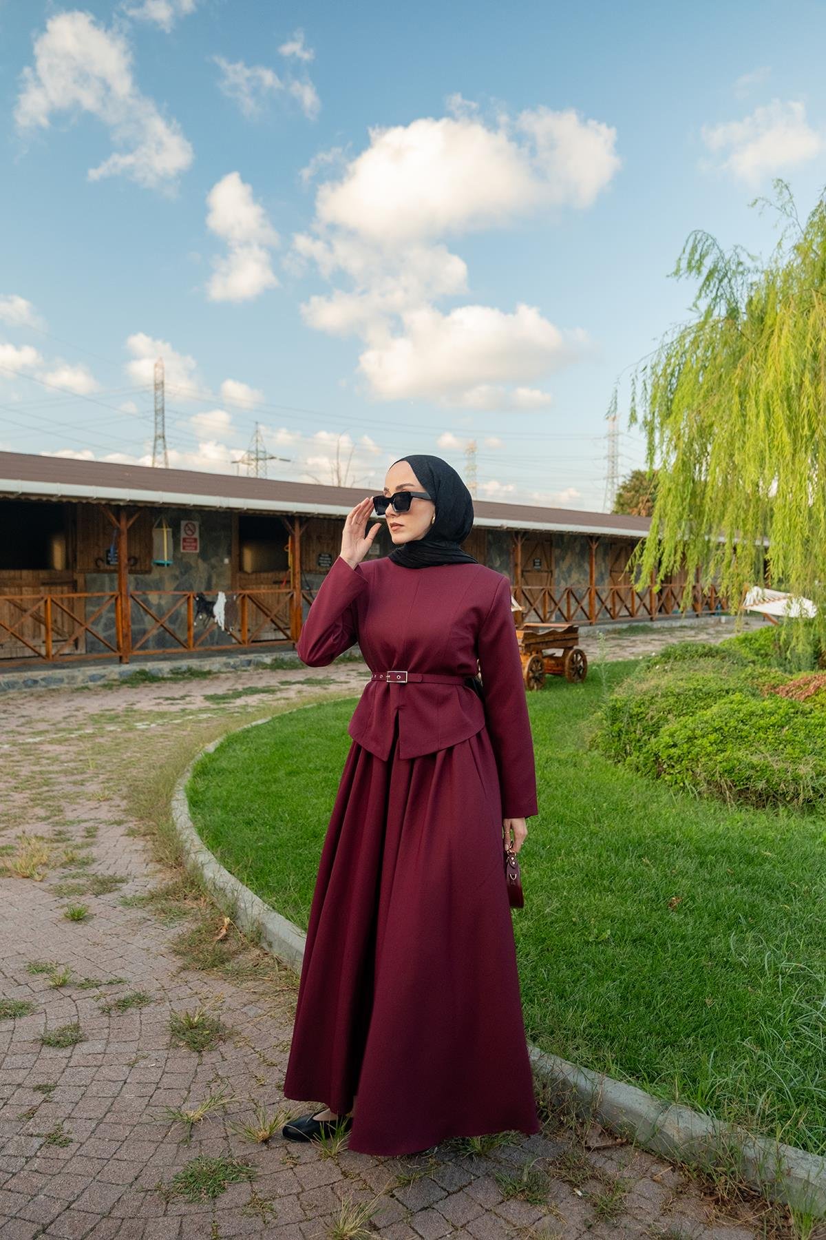 Yırtmaç Detaylı Takım Bordo