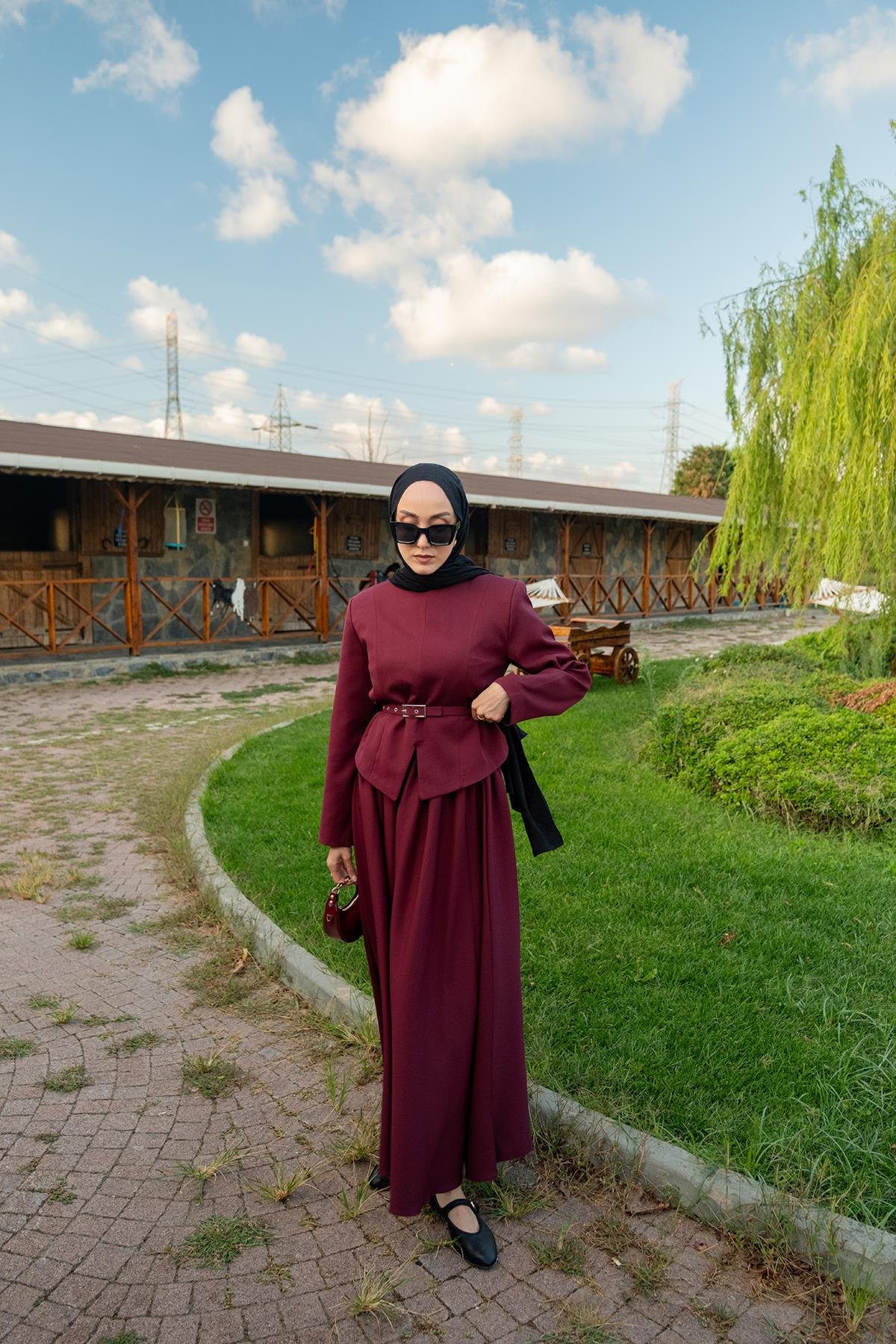 Yırtmaç Detaylı Takım Bordo