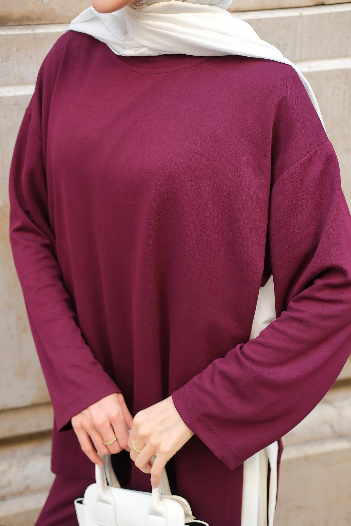 Yırtmaçlı Garni Detay Takım Bordo