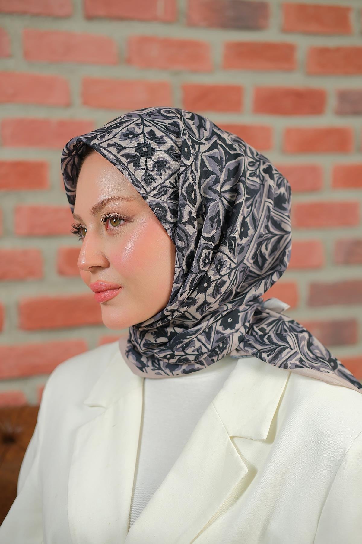 Yonca Soft Eşarp Siyah