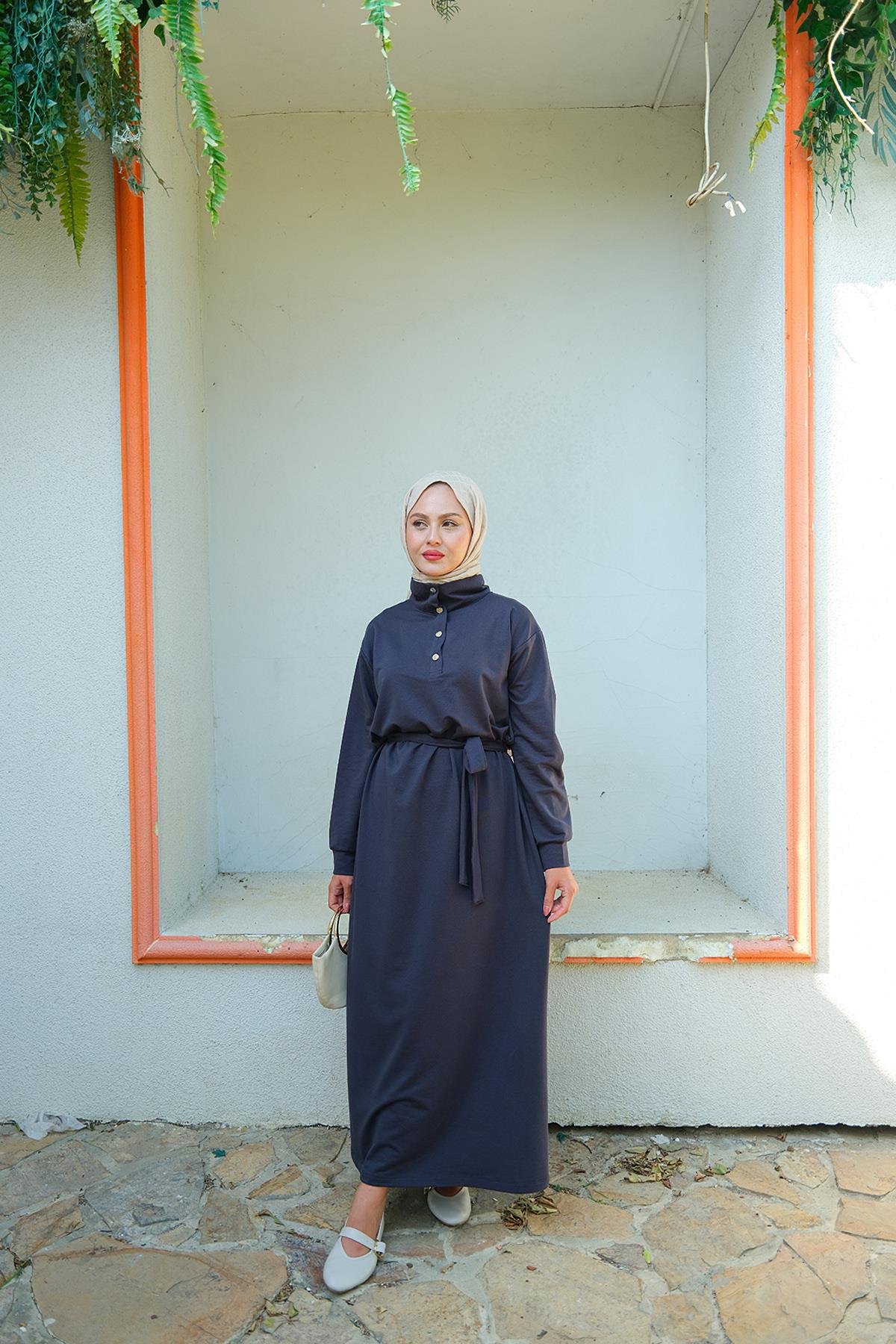 Yüksek Yaka Çıtçıtlı Elbise İndigo Mavi