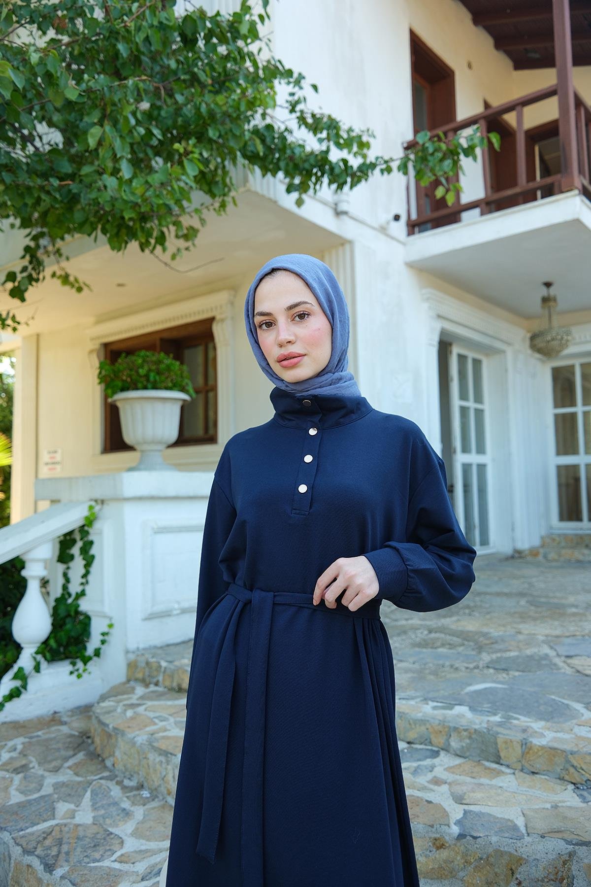 Yüksek Yaka Çıtçıtlı Elbise Lacivert