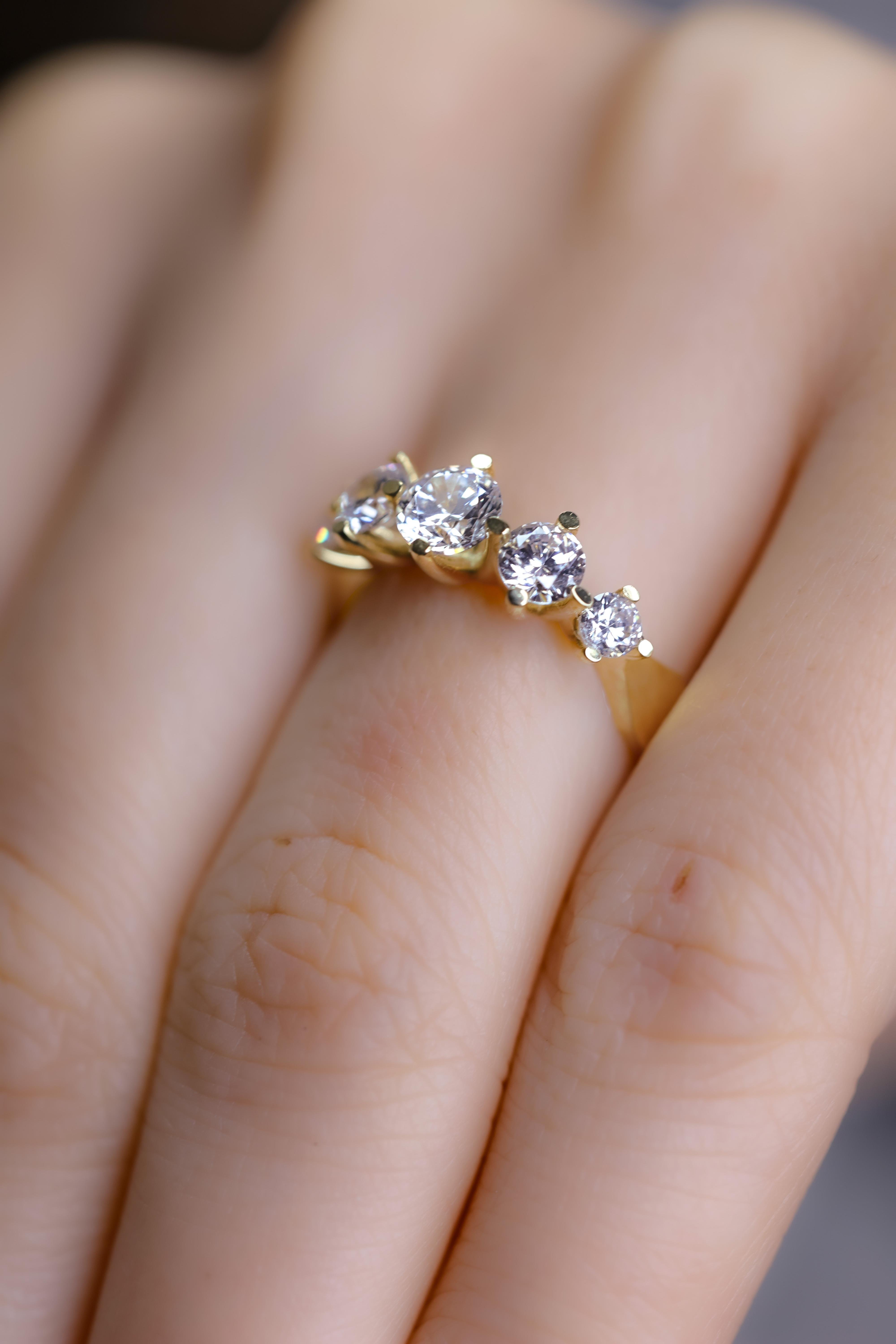 Fay YamanerGYZ022Altın Yüzük