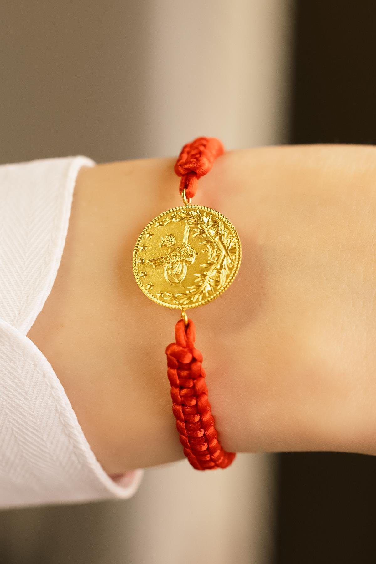 Fay YamanerTUĞRA-BİLAltın Bileklik