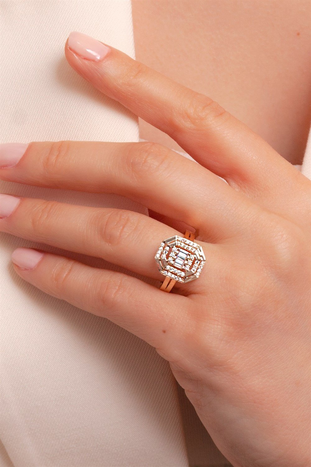 Fay YamanerGBA043Altın Yüzük