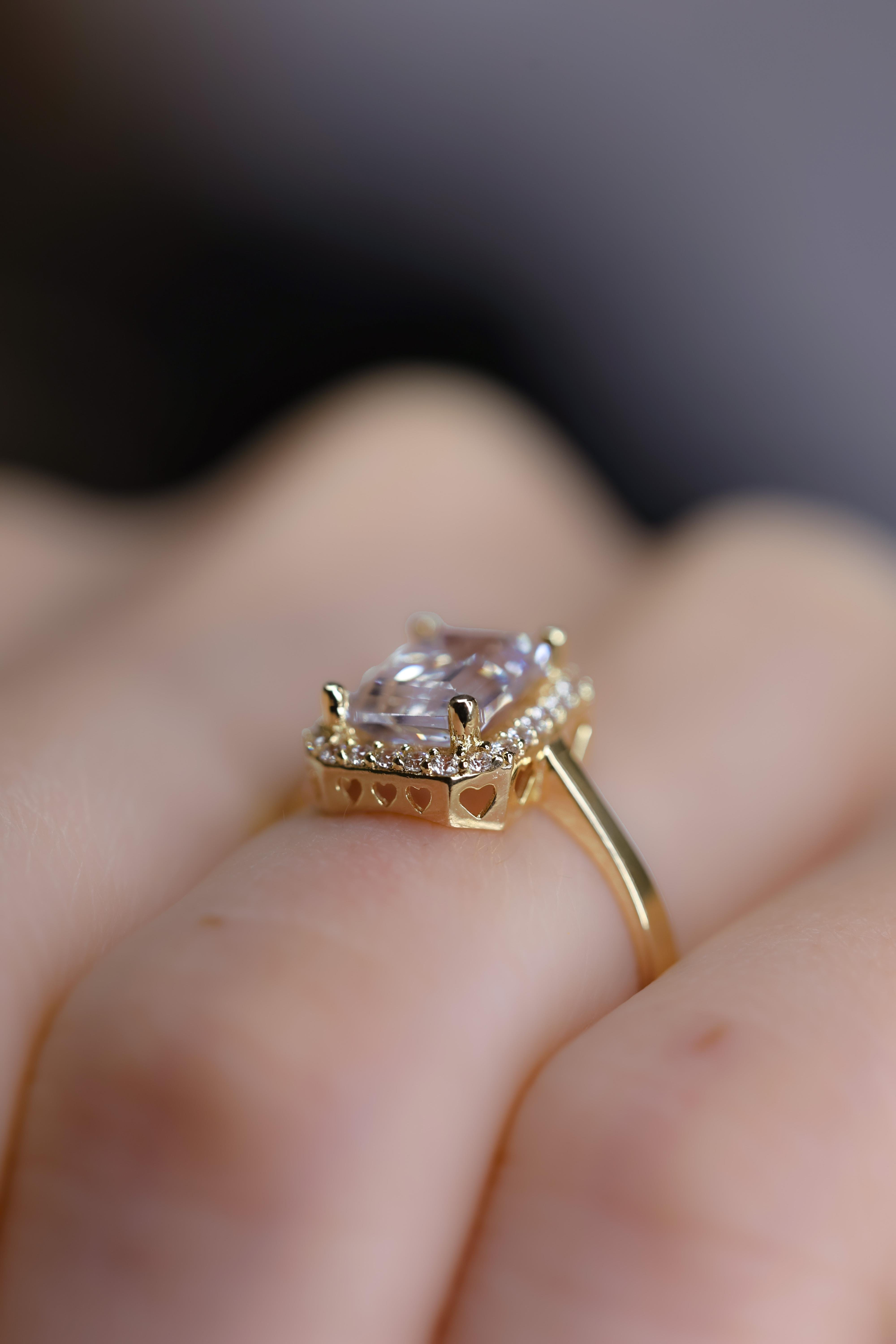 Fay YamanerGBA041Altın Yüzük