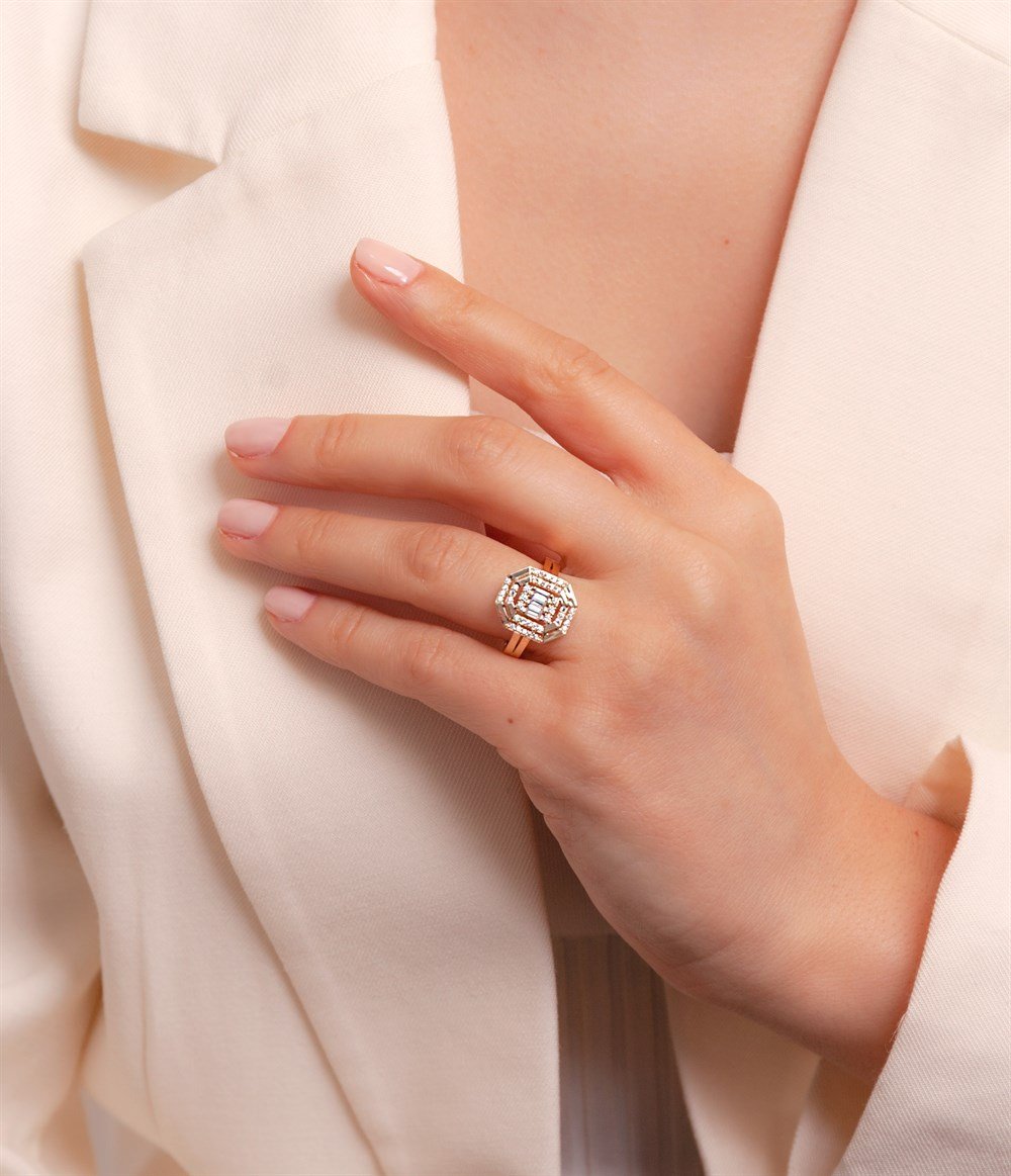 Fay YamanerGBA043Altın Yüzük