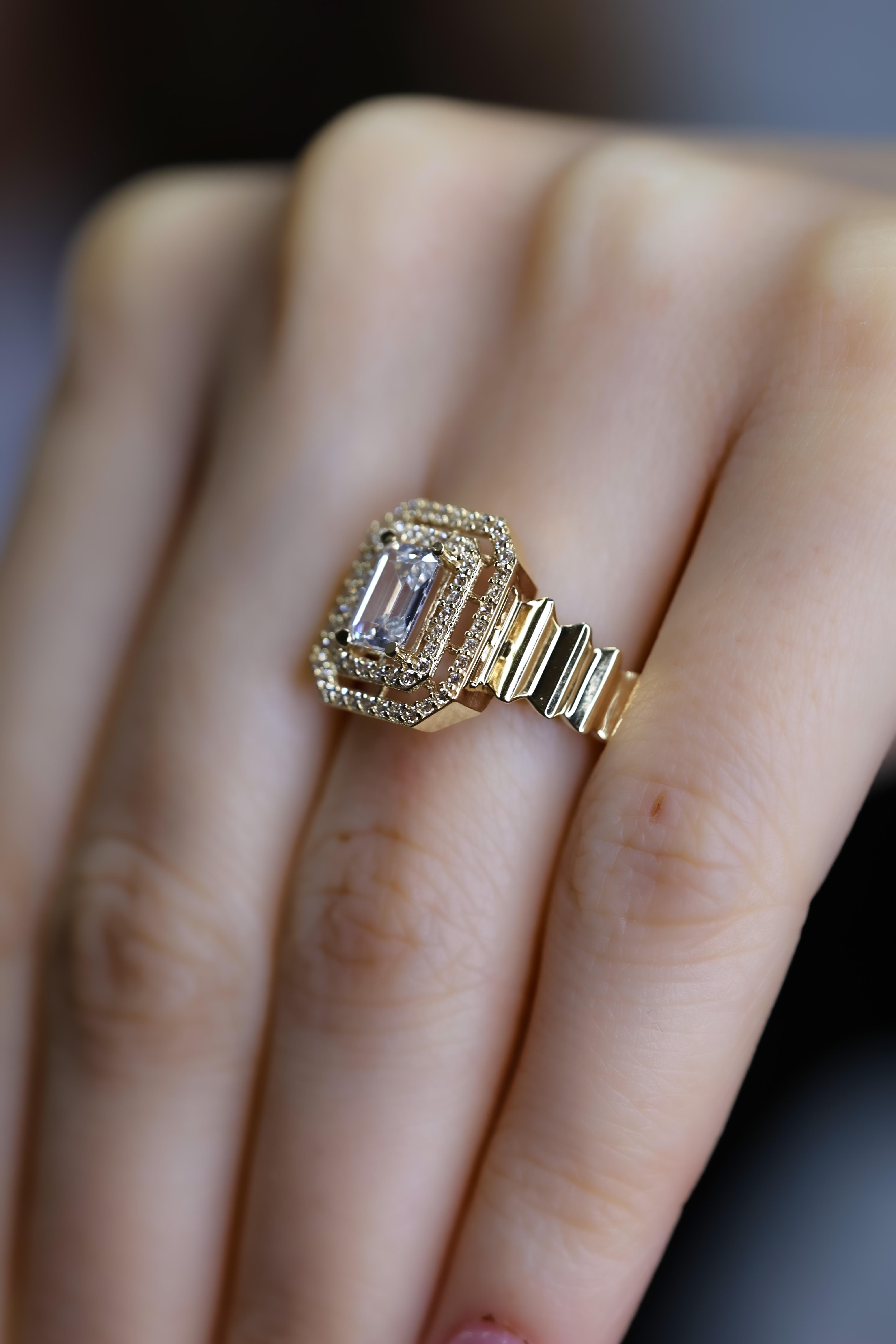 Fay YamanerGBA077Altın Yüzük