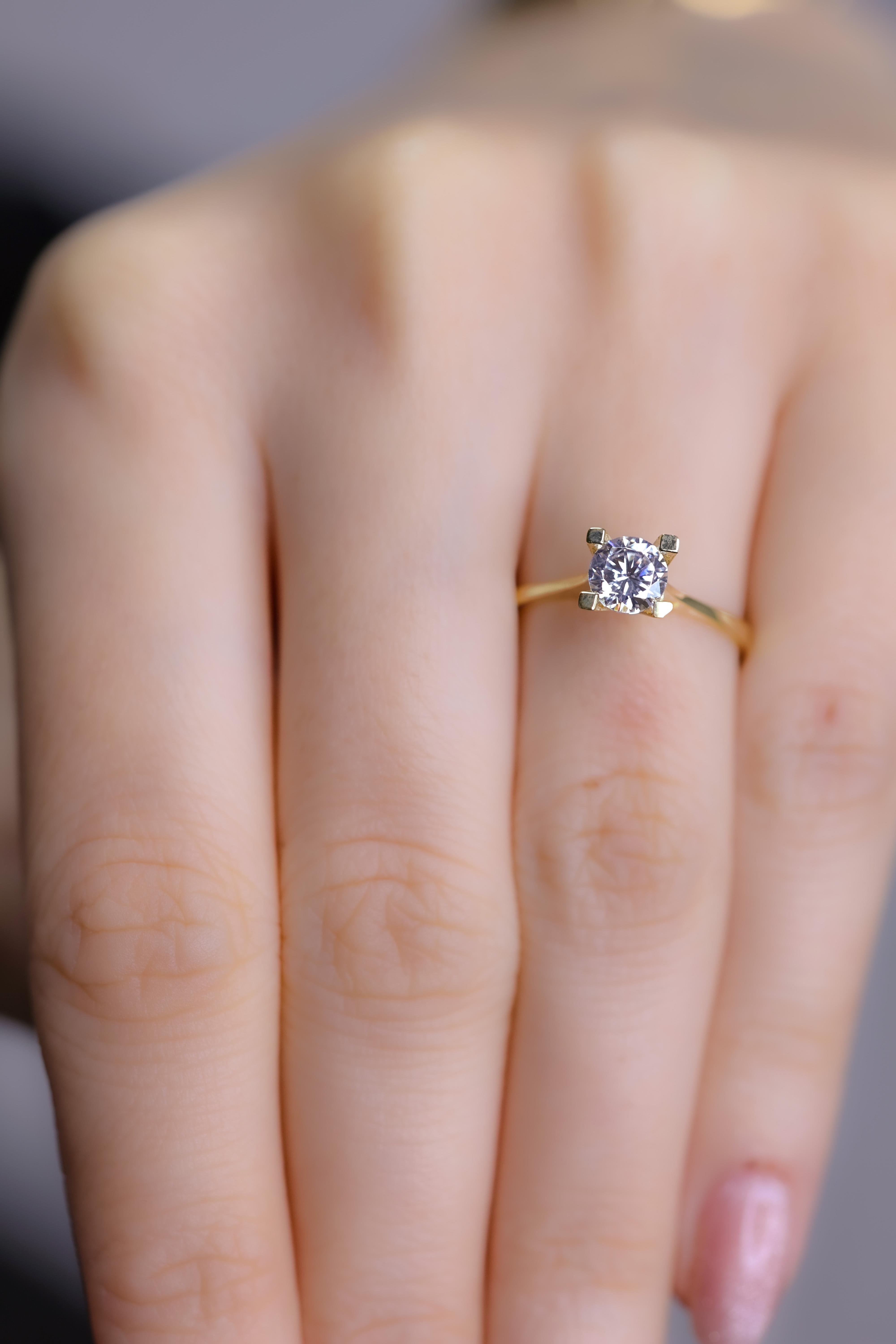 Fay YamanerGYZ021Altın Yüzük