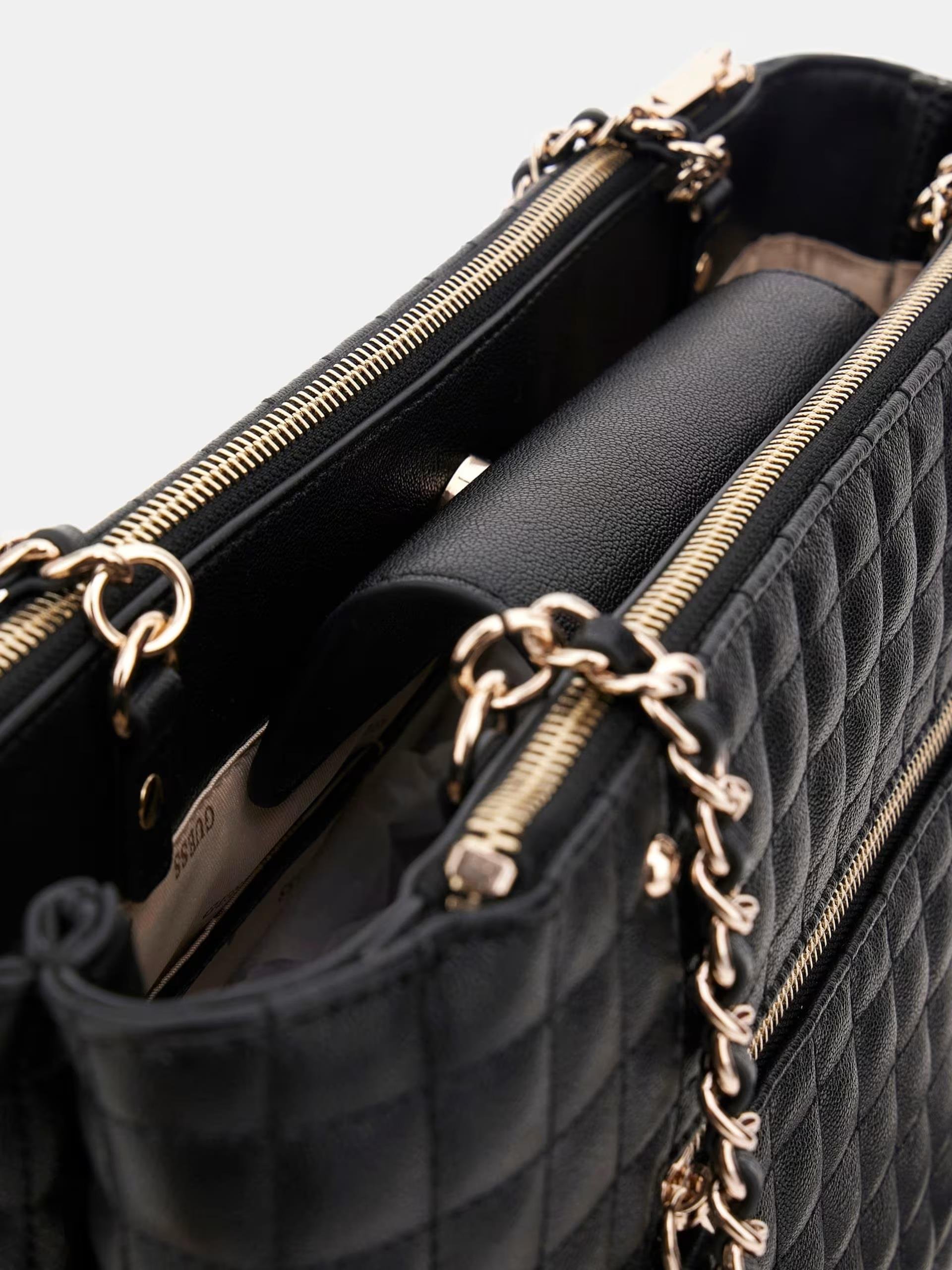 GuessHWQG8424220BLA Çanta