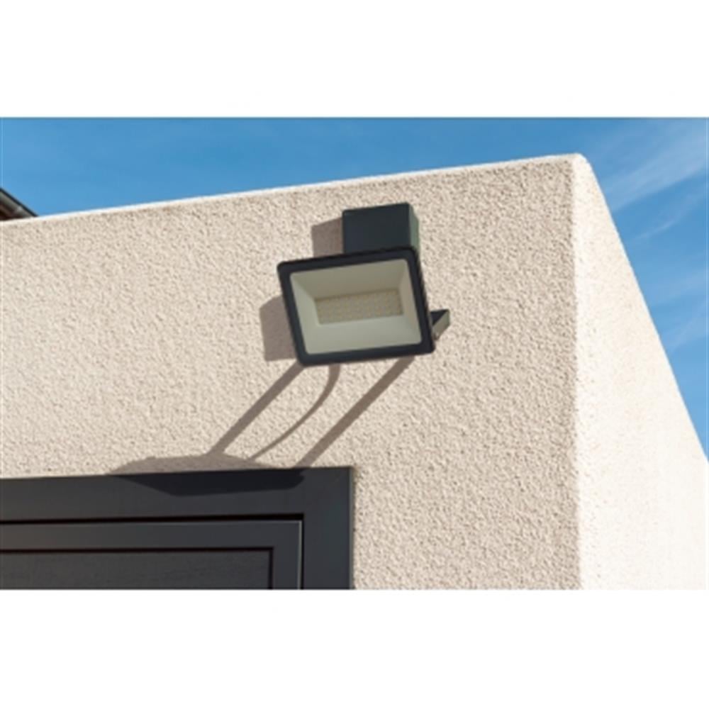 Schneider Mureva ışıkları, Projektör 100W 6500K, IP65 230V