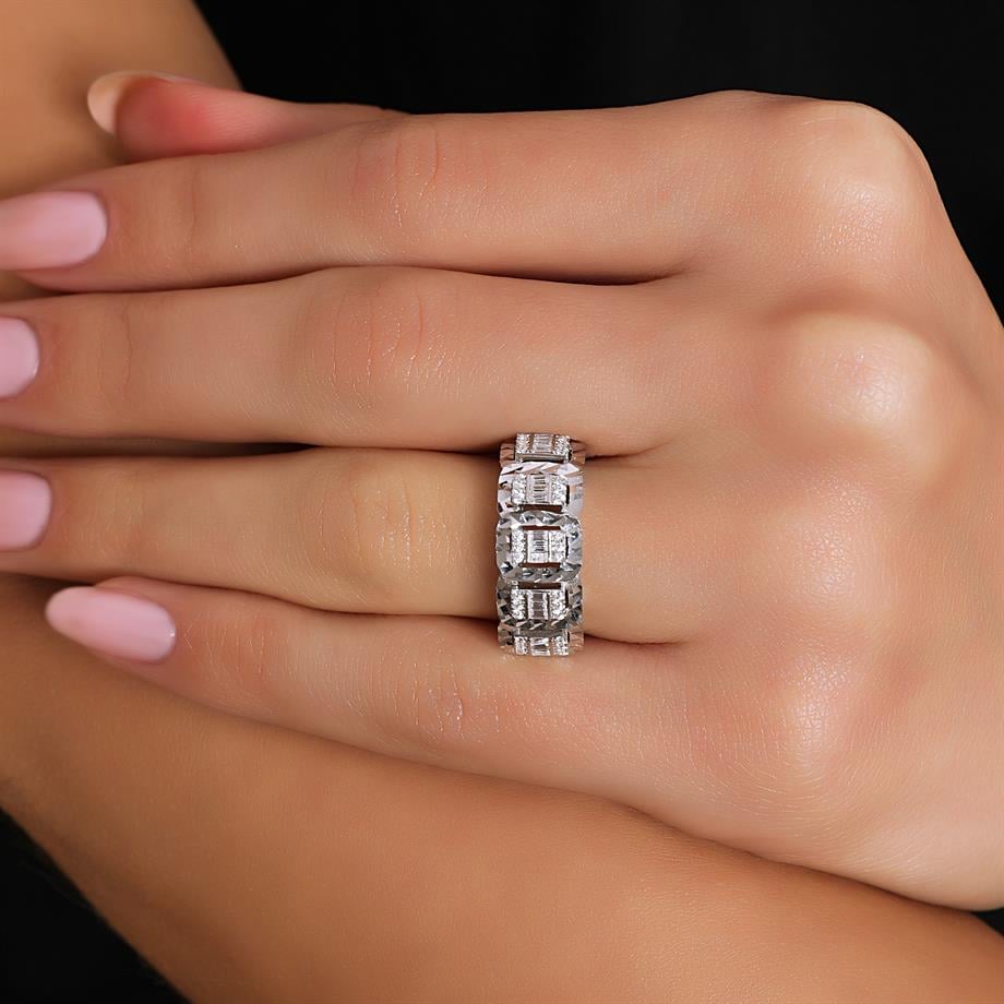 Pırlanta Montür Kalemli Baget Beş Taşlı Yüzük