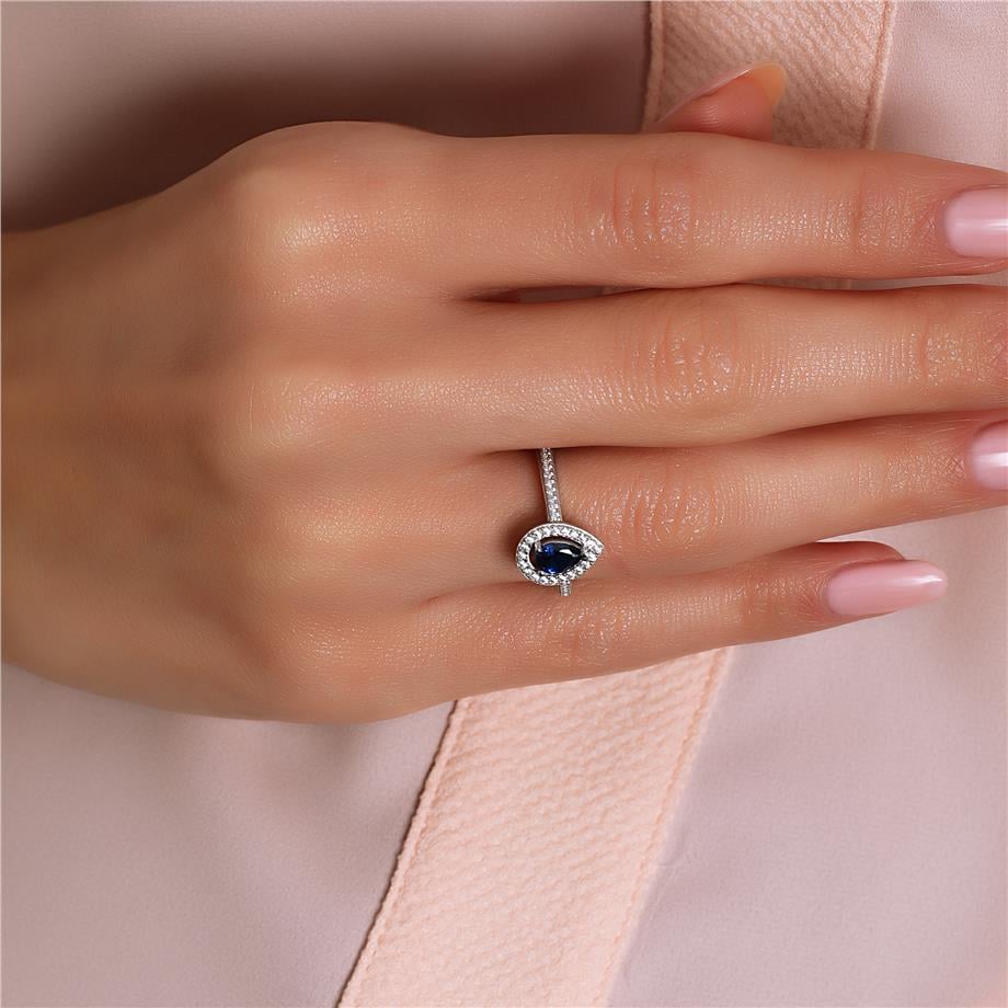 Pırlanta Montür Sentetik Damla Işıltısı Safir  Yüzük