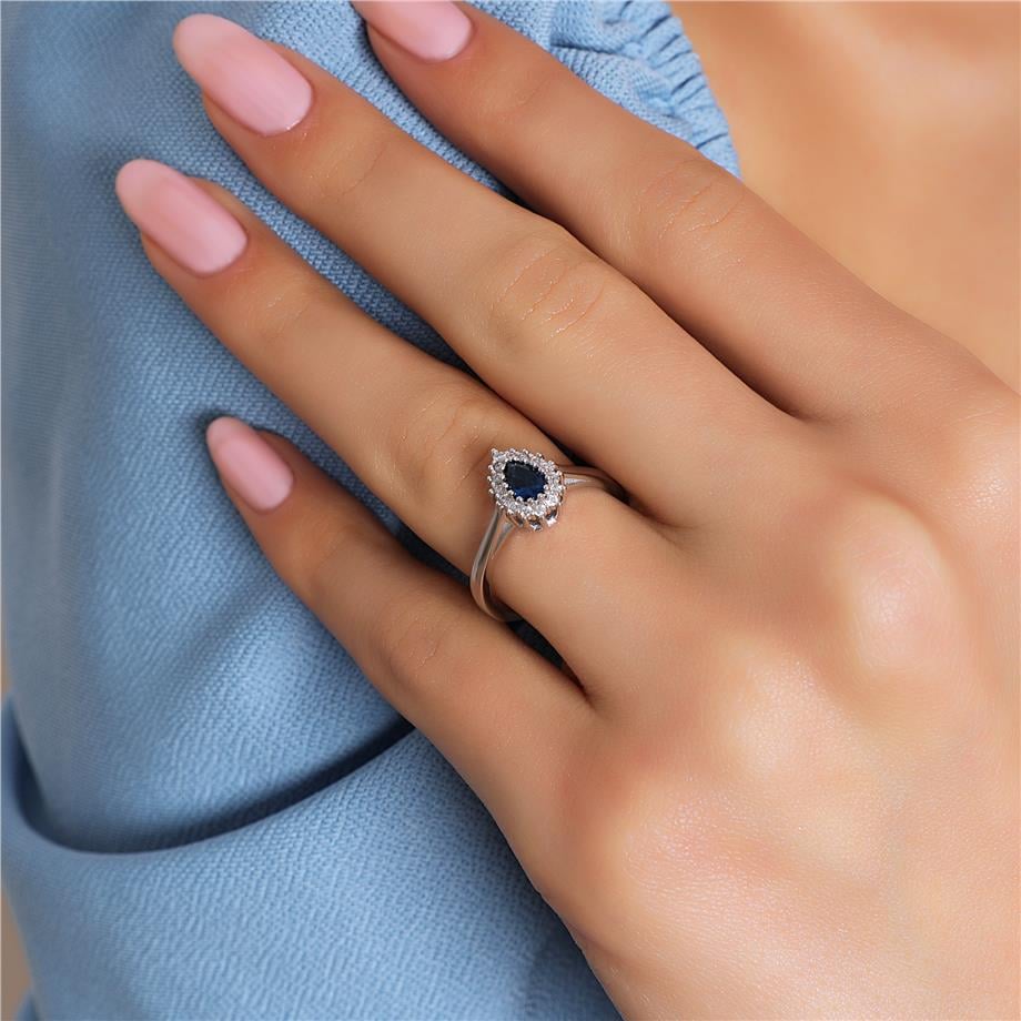 Pırlanta Montür Sentetik Damla Safir  Yüzük