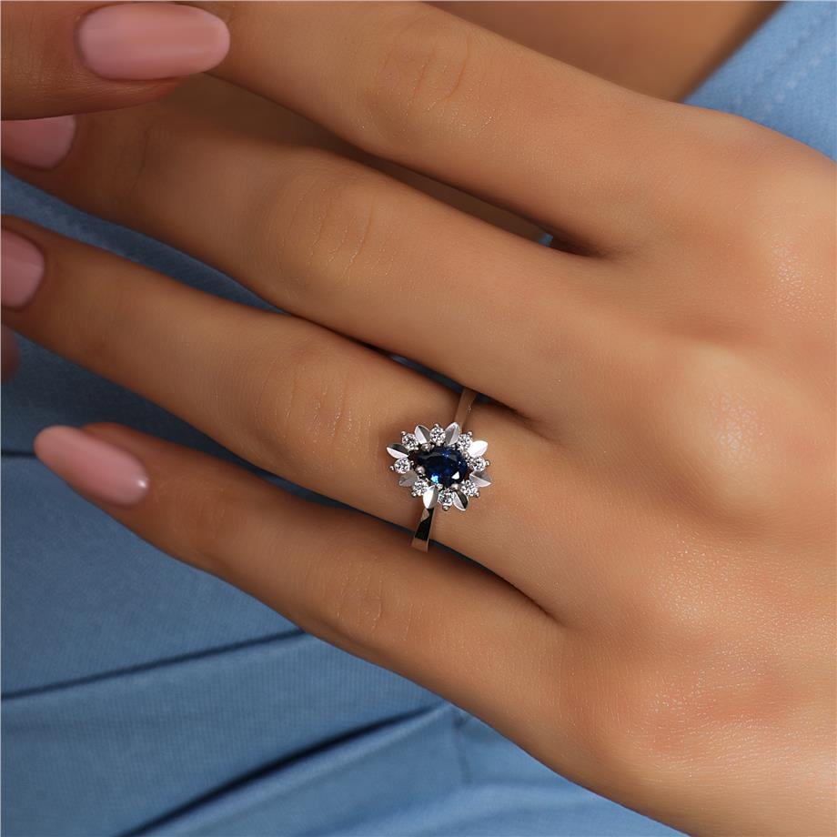 Pırlanta Montür Sentetik Kalemli Damla Safir  Yüzük