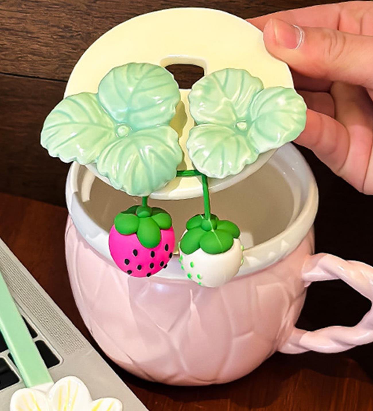 BM-1983 Seramik Kupa