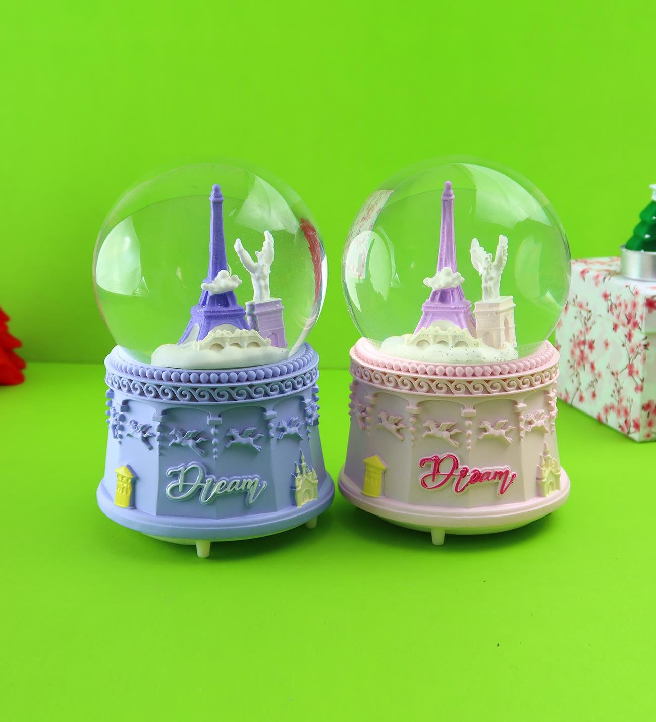 Büyük Boy Kar Küresi