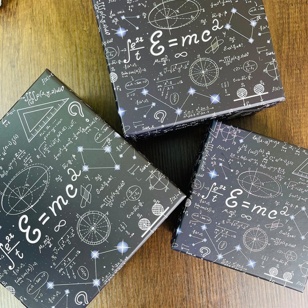 Emc ² Tasarımlı 3'lü Kutu