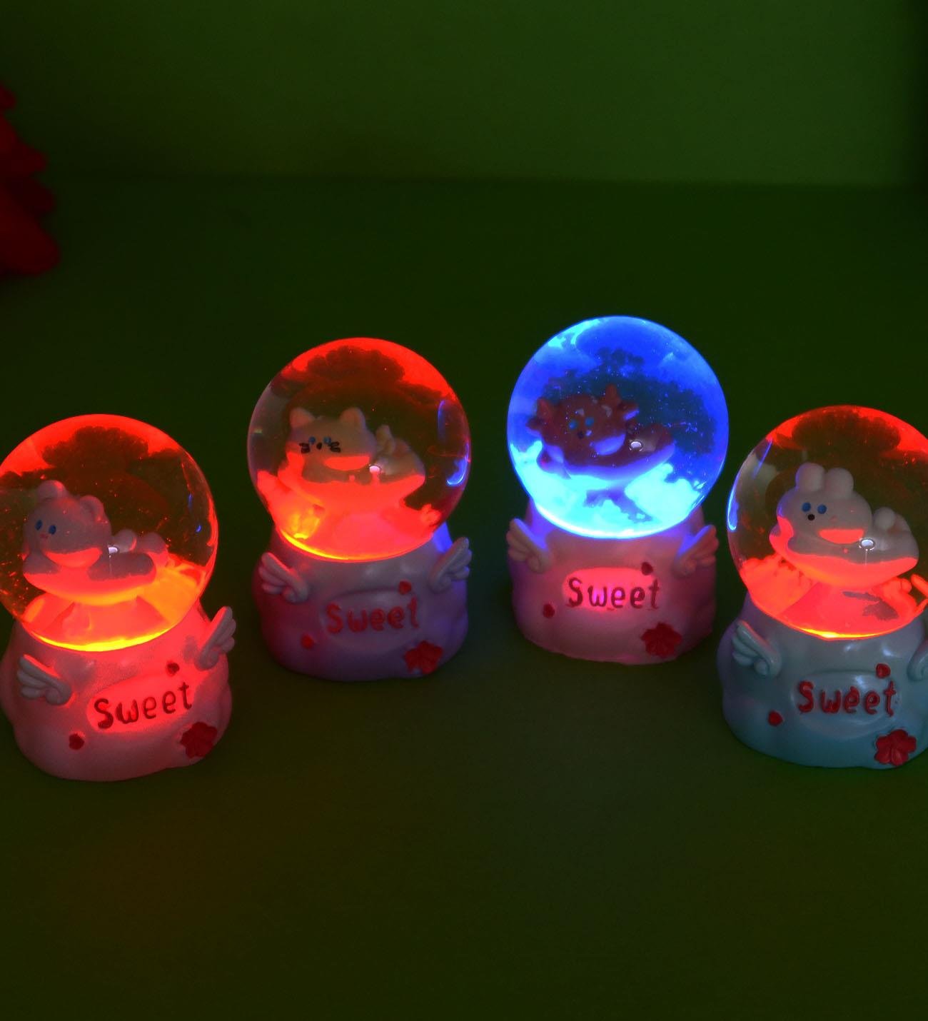 Işıklı Mini Kar Küresi