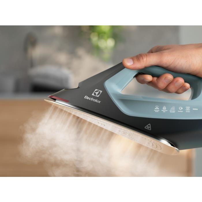 Electrolux E8ST2-8OG Buhar Kazanlı Ütü 