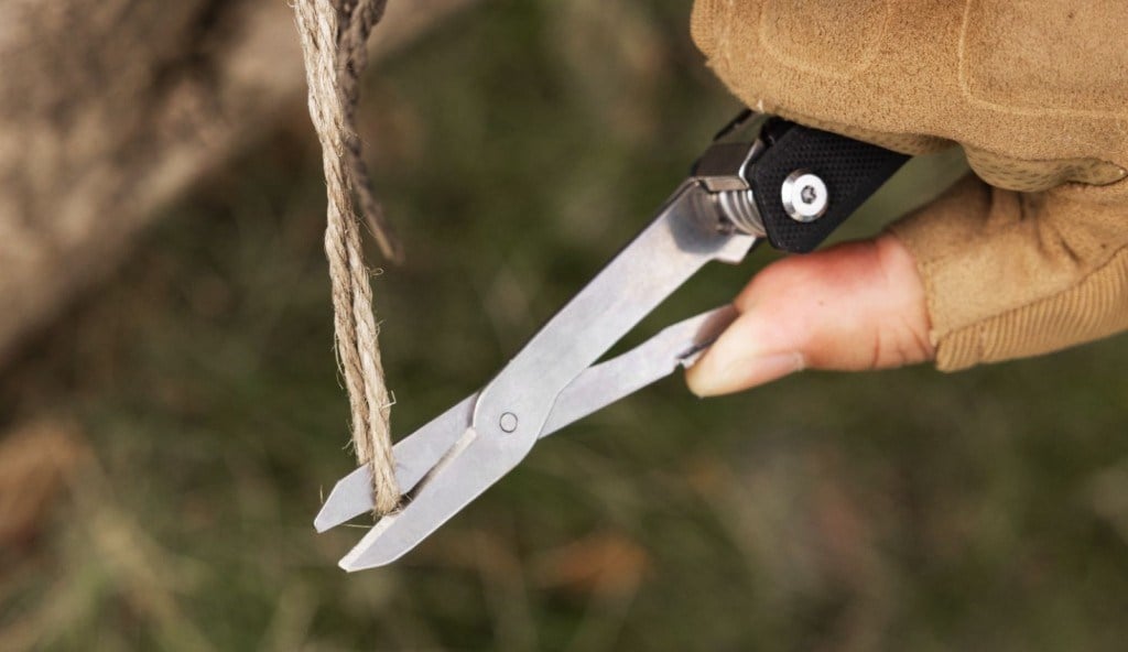 SwissTech 16-IN-1 Multi-Tools Çok Amaçlı Alet Pense ST021046