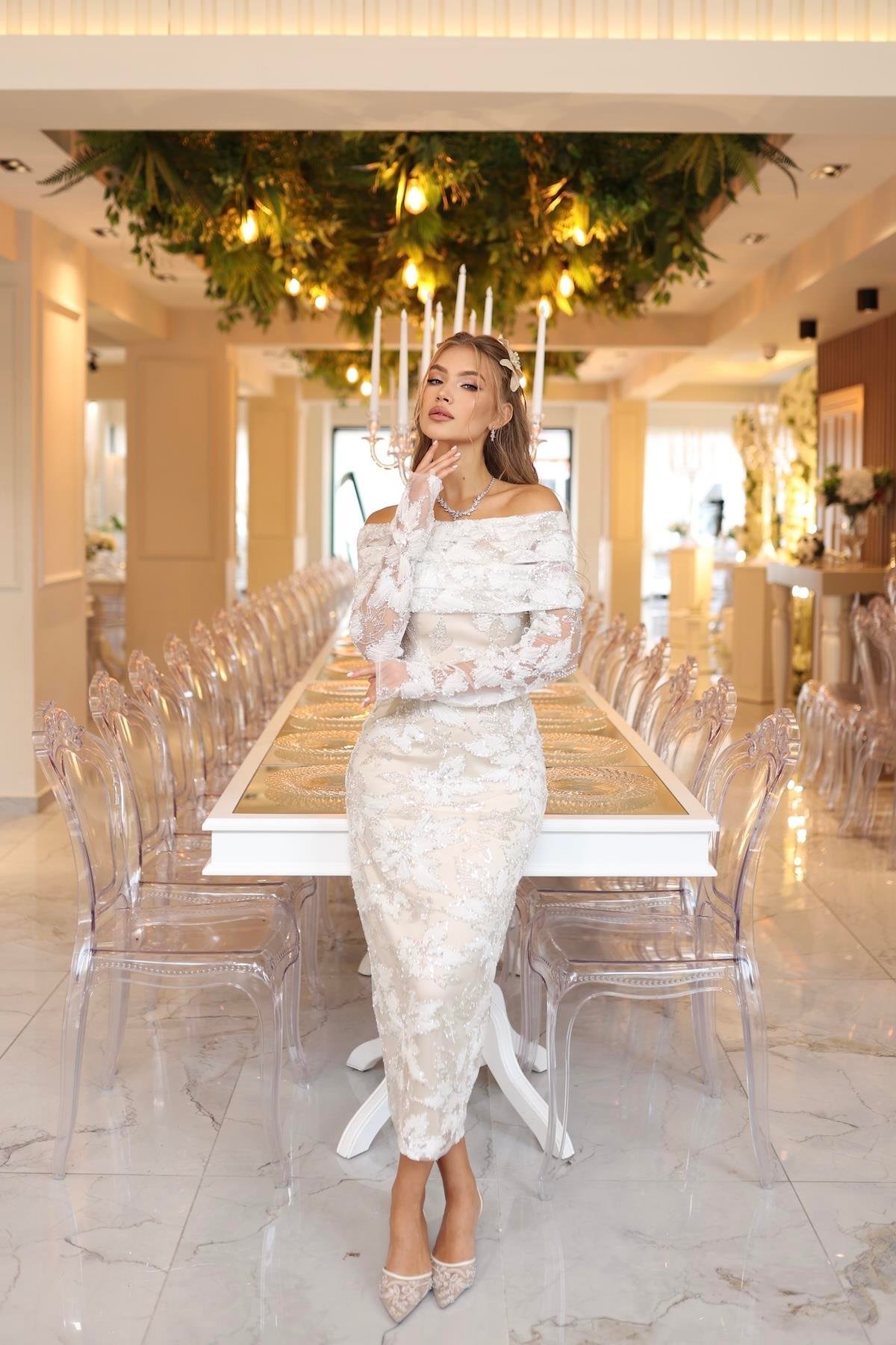 TheElsa | ARES KALEM BEYAZÖZEL ÜRETİM TASARIM ELBİSELERAres Kalem Beyaz Çiçekli Özel Tasarım Dantel Nişan Nikah Elbise