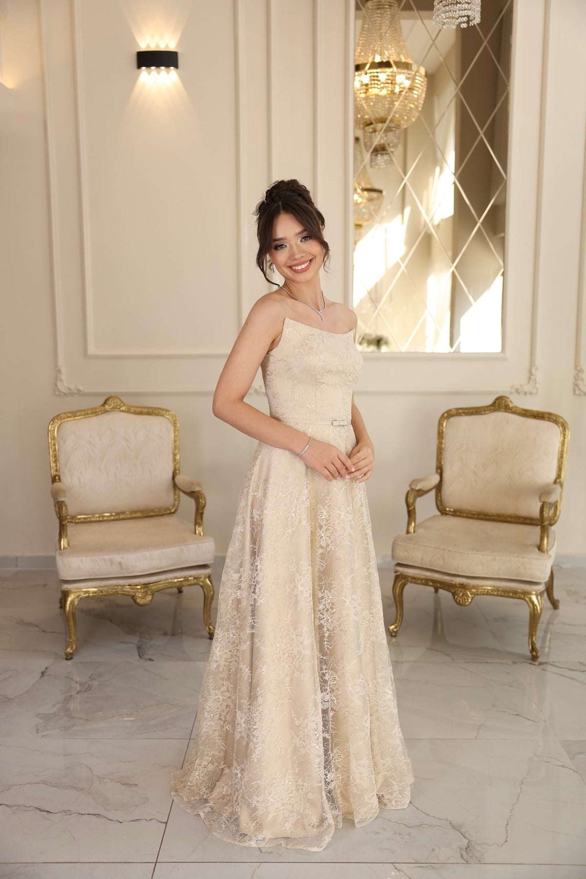 TheElsa | Galisia Prenses Bej Maxi Dantel Nikah Nişan Söz ElbisesiRENKLİ DANTEL ELBİSELERGalisia Prenses Bej Maxi Dantel Nikah Nişan Söz Elbisesi