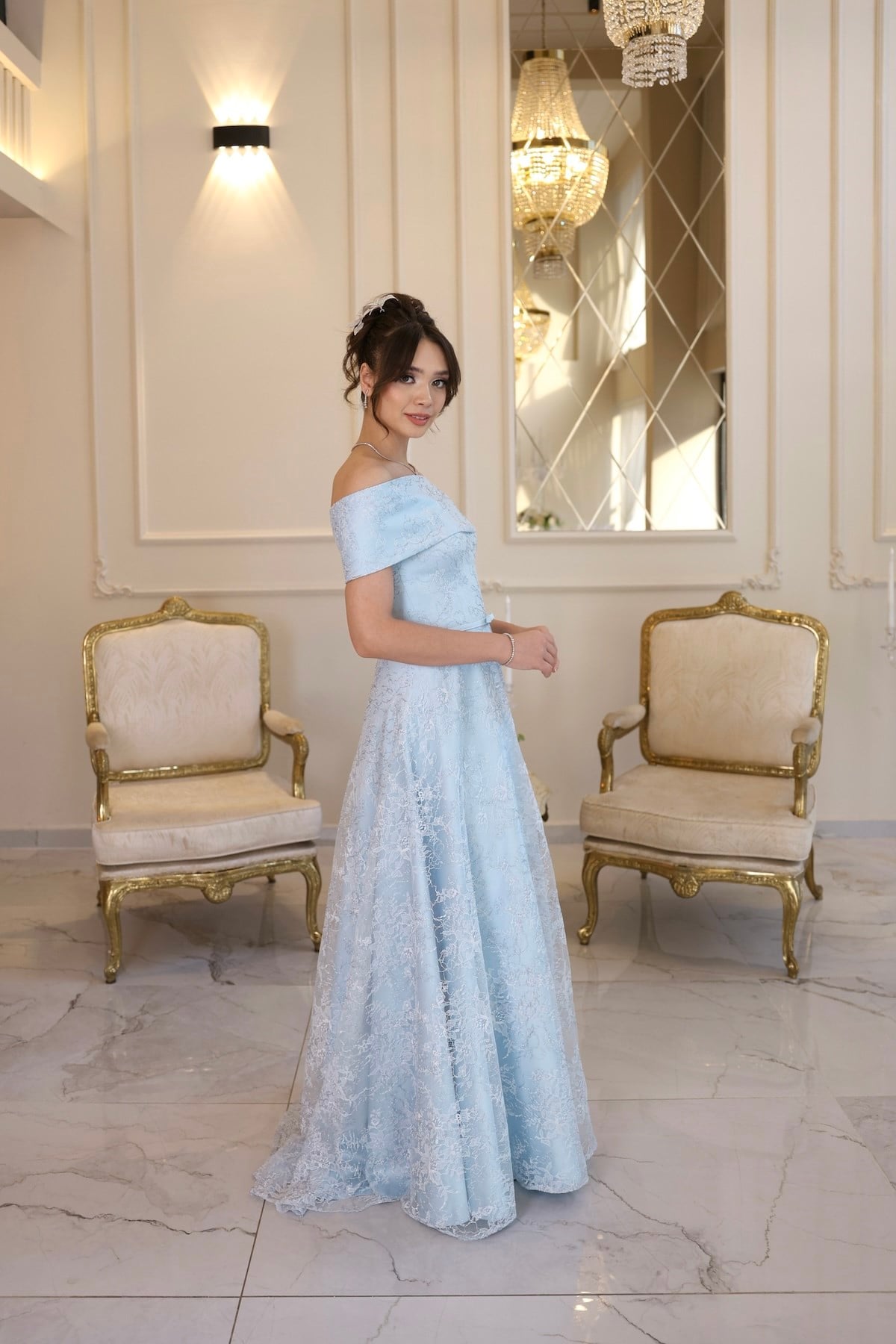 TheElsa | Galisia Prenses Mavi Maxi Dantel Özel Tasarım Abiye ElbiseRENKLİ DANTEL ELBİSELERGalisia Prenses Mavi Maxi  Dantel Özel Tasarım Abiye Elbise