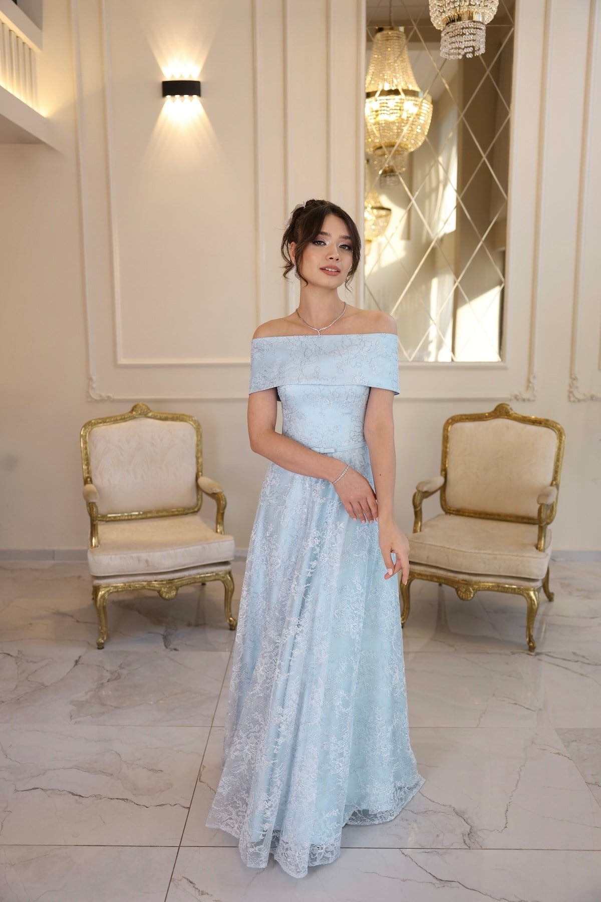 TheElsa | Galisia Prenses Mavi Maxi Dantel Özel Tasarım Abiye ElbiseRENKLİ DANTEL ELBİSELERGalisia Prenses Mavi Maxi  Dantel Özel Tasarım Abiye Elbise