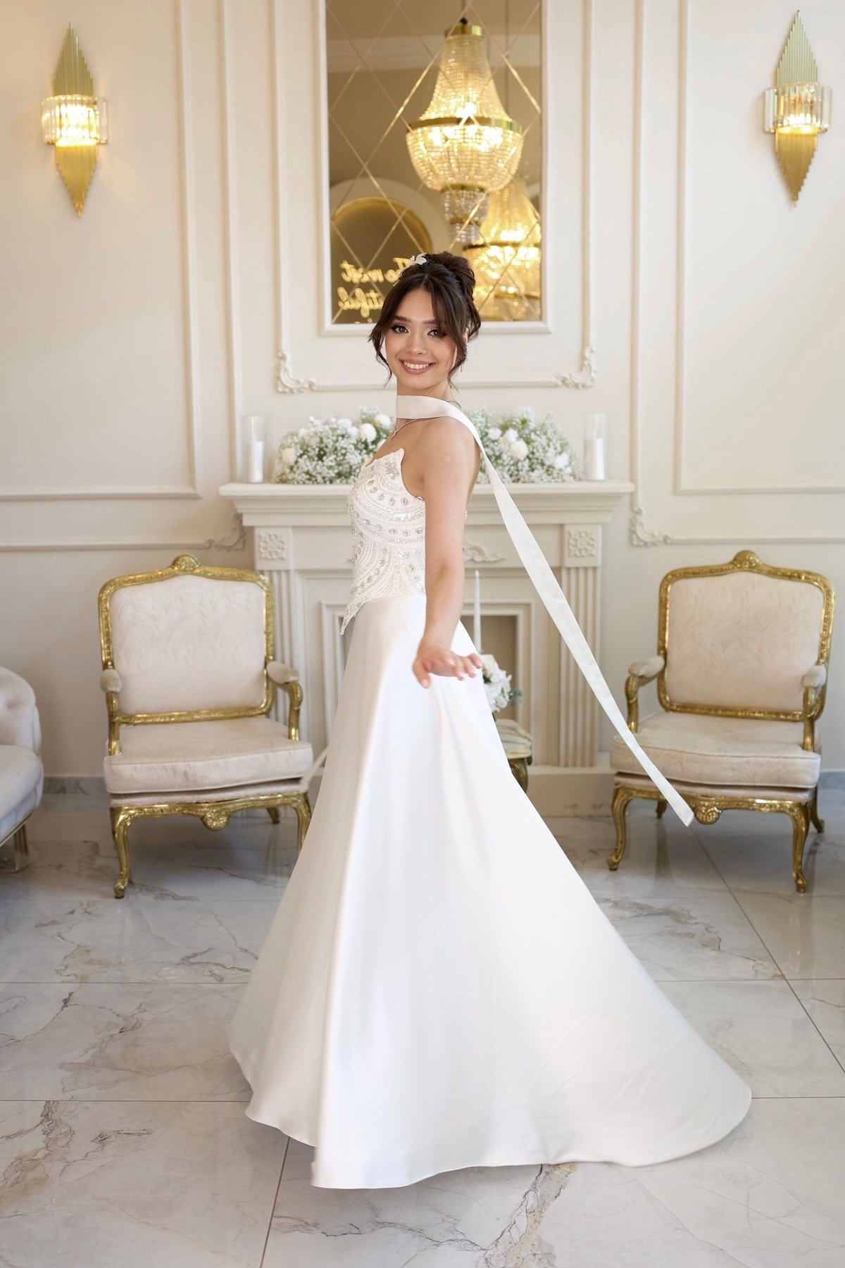 TheElsa | Hera Blair Beyaz Kloş Etek Dantel Nikah Nişan Söz ElbisesiÖZEL ÜRETİM TASARIM ELBİSELERHera Blair Beyaz Kloş Etek Dantel Nikah Nişan Söz Elbisesi