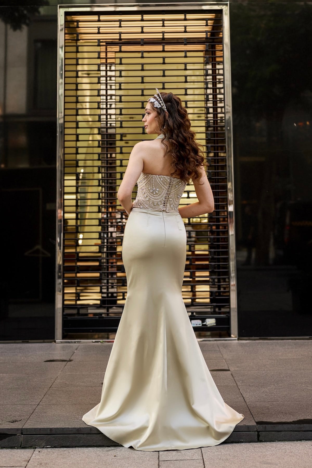 TheElsa | Hera Blair Kalp Yaka Yağ Yeşili Saten Balık Korse Etek Nikah Nişan Söz ElbisesiRENKLİ DANTEL ELBİSELERHera Blair Kalp Yaka Yağ Yeşili Saten Balık Korse Etek Nikah Nişan Söz Elbisesi