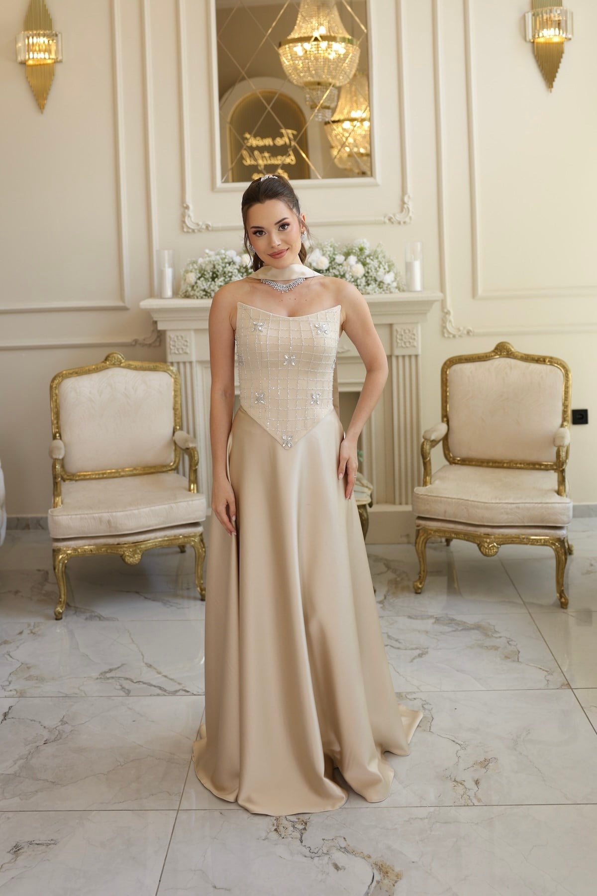 TheElsa | Hera Vesper Bej Kloş Etek Dantel Nikah Nişan Söz ElbisesiBEYAZ DANTEL ELBİSELERHera Vesper Bej Kloş Etek Dantel Nikah Nişan Söz Elbisesi