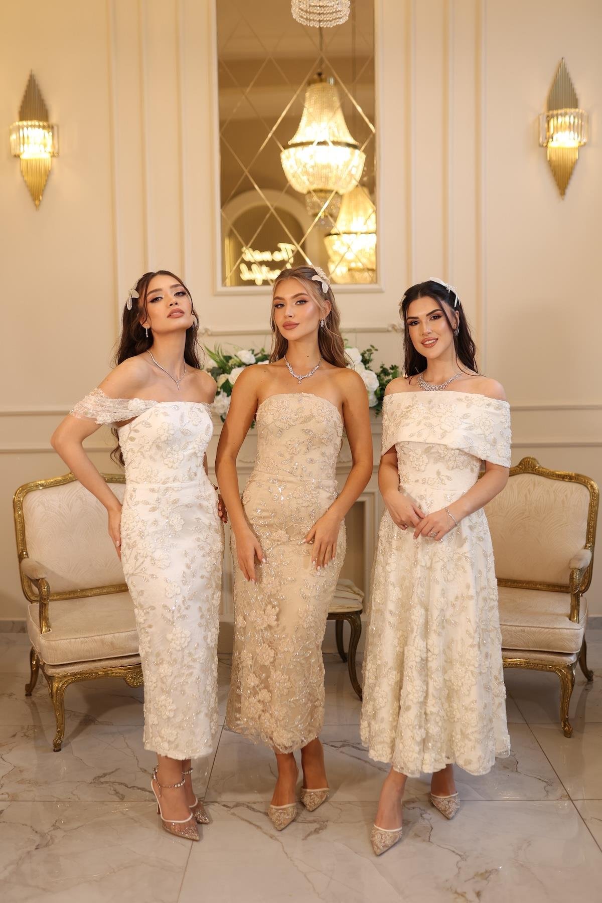 TheElsa | KALİNA BEYAZ PRENSESDANTEL ELBİSELERKalina Beyaz Prenses Çiçekli Özel Tasarım Dantel Nişan Nikah Elbise