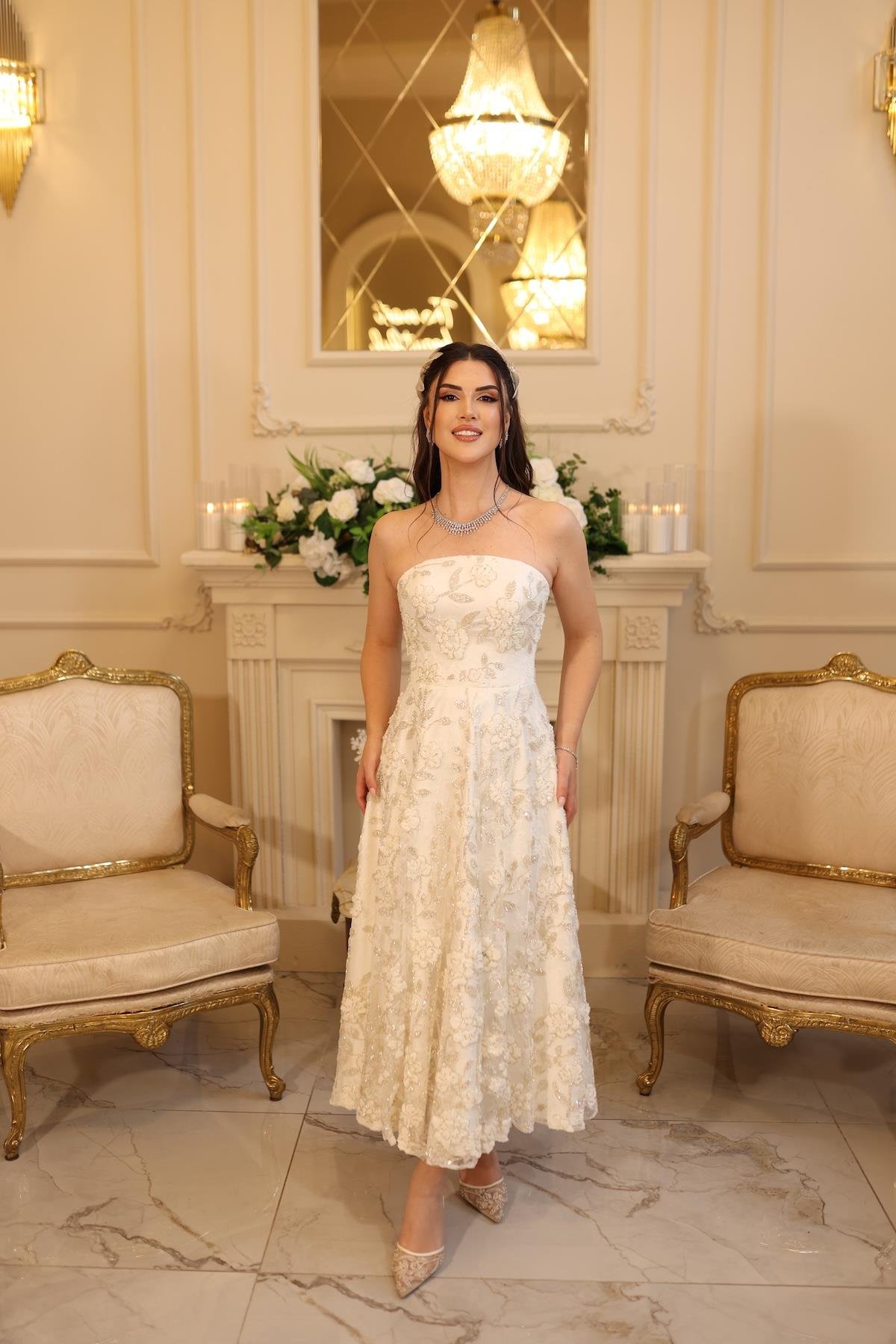 TheElsa | KALİNA BEYAZ PRENSESDANTEL ELBİSELERKalina Beyaz Prenses Çiçekli Özel Tasarım Dantel Nişan Nikah Elbise