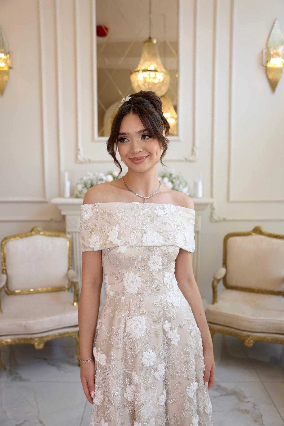 TheElsa | Kalina Prenses Bej Beyaz Dantel Nikah Nişan Söz ElbisesiBEYAZ DANTEL ELBİSELERKalina Prenses Bej Beyaz Dantel Nikah Nişan Söz Elbisesi