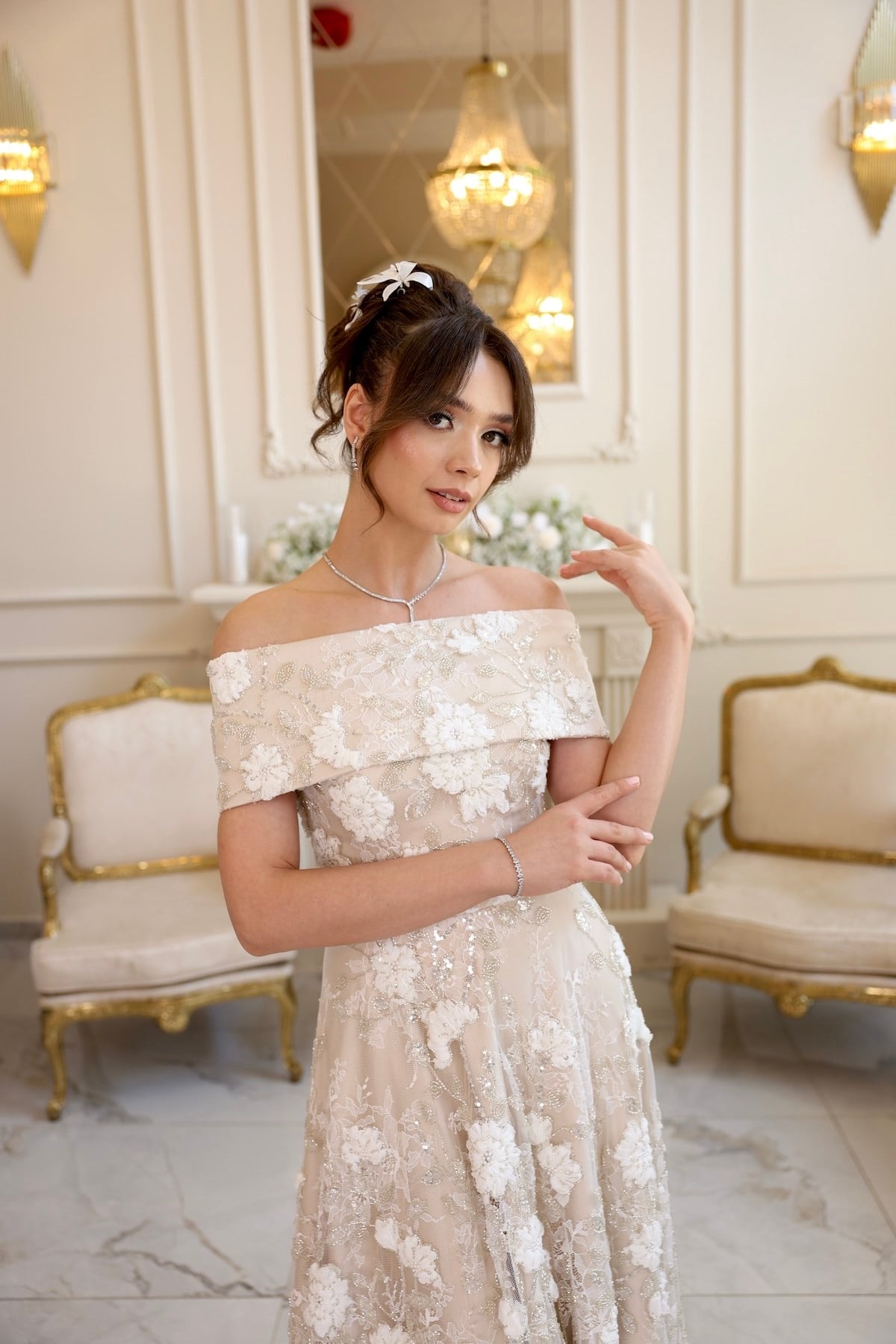TheElsa | Kalina Prenses Bej Beyaz Maxi Dantel Nikah Nişan Söz ElbisesiBEYAZ DANTEL ELBİSELERKalina Prenses Bej Beyaz Maxi Dantel Nikah Nişan Söz Elbisesi