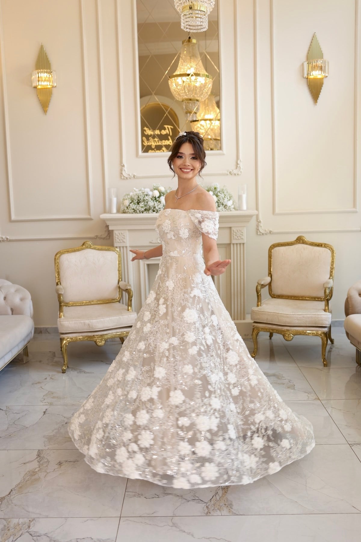 TheElsa | Kalina Prenses Bej Beyaz Maxi Dantel Nikah Nişan Söz ElbisesiBEYAZ DANTEL ELBİSELERKalina Prenses Bej Beyaz Maxi Dantel Nikah Nişan Söz Elbisesi