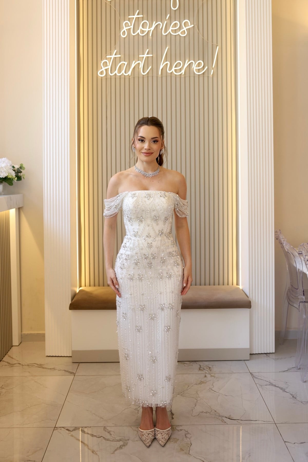 TheElsa | Laura Kalem Beyaz Dantel Nikah Nişan Söz ElbisesiBEYAZ DANTEL ELBİSELERLaura Kalem Beyaz Dantel Nikah Nişan Söz Elbisesi