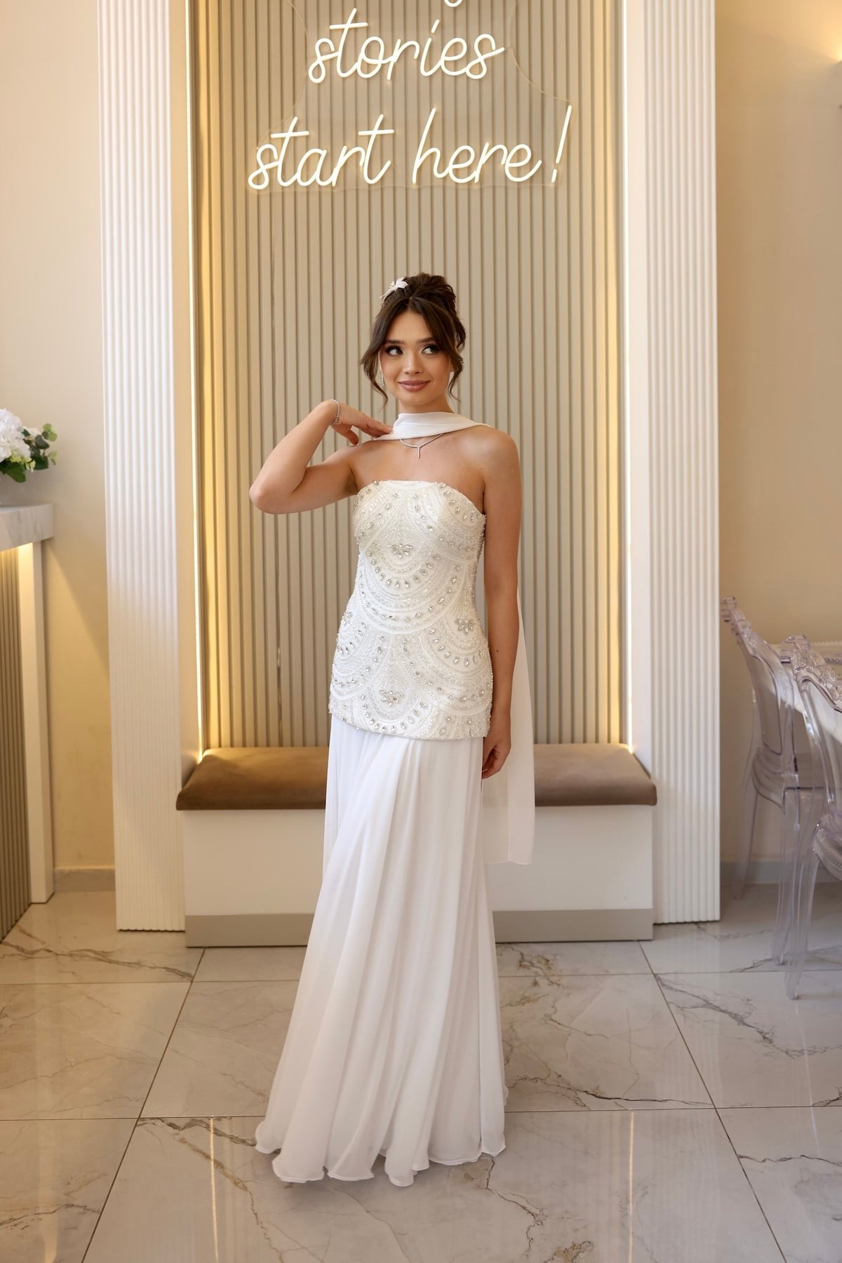 TheElsa | Lidya Blair Dantel Beyaz Şifon Tasarım Nikah Nişan Söz ElbisesiBEYAZ DANTEL ELBİSELERLidya Blair Dantel Beyaz Şifon Tasarım Nikah Nişan Söz Elbisesi