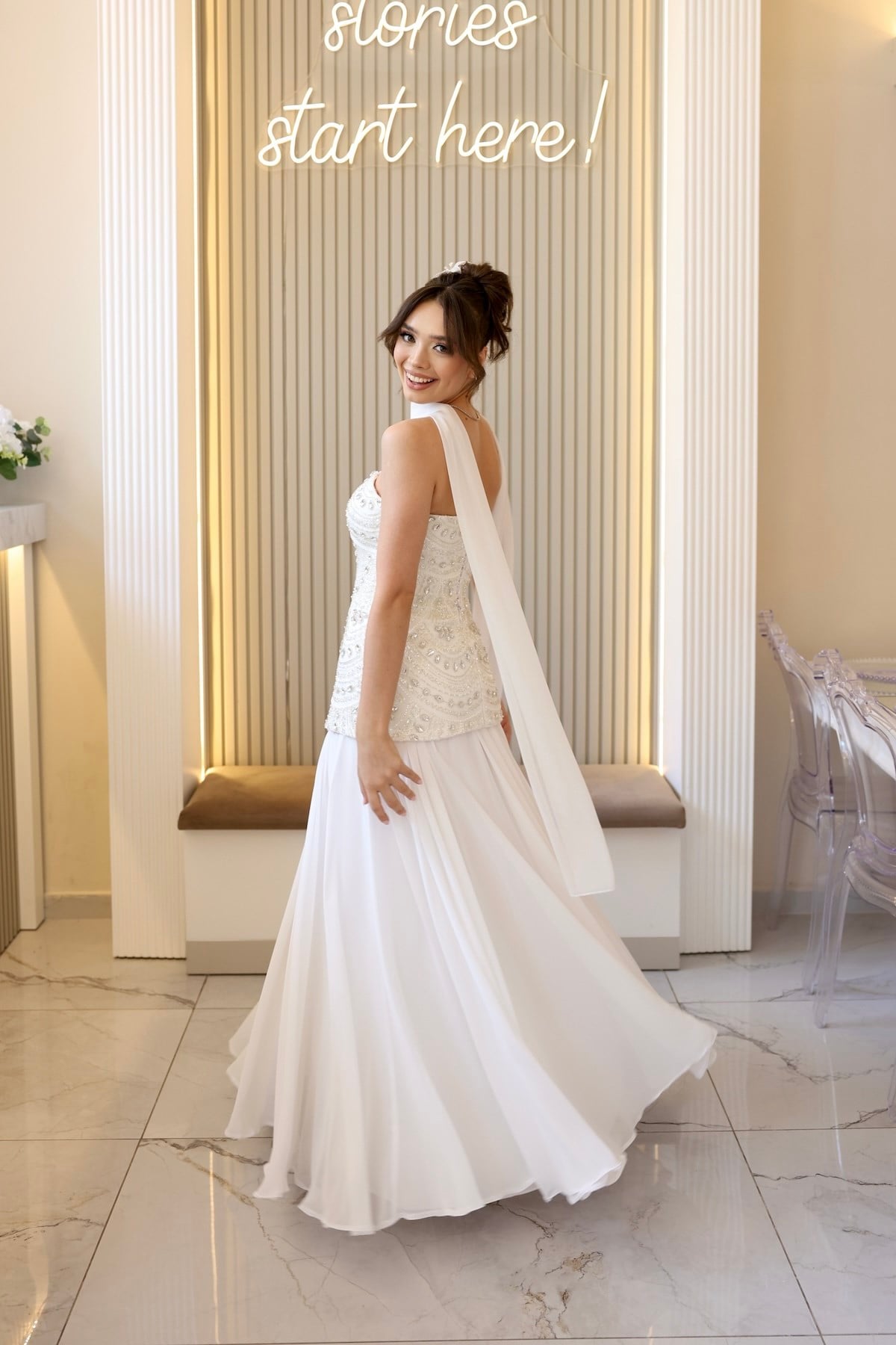 TheElsa | Lidya Blair Dantel Beyaz Şifon Tasarım Nikah Nişan Söz ElbisesiBEYAZ DANTEL ELBİSELERLidya Blair Dantel Beyaz Şifon Tasarım Nikah Nişan Söz Elbisesi