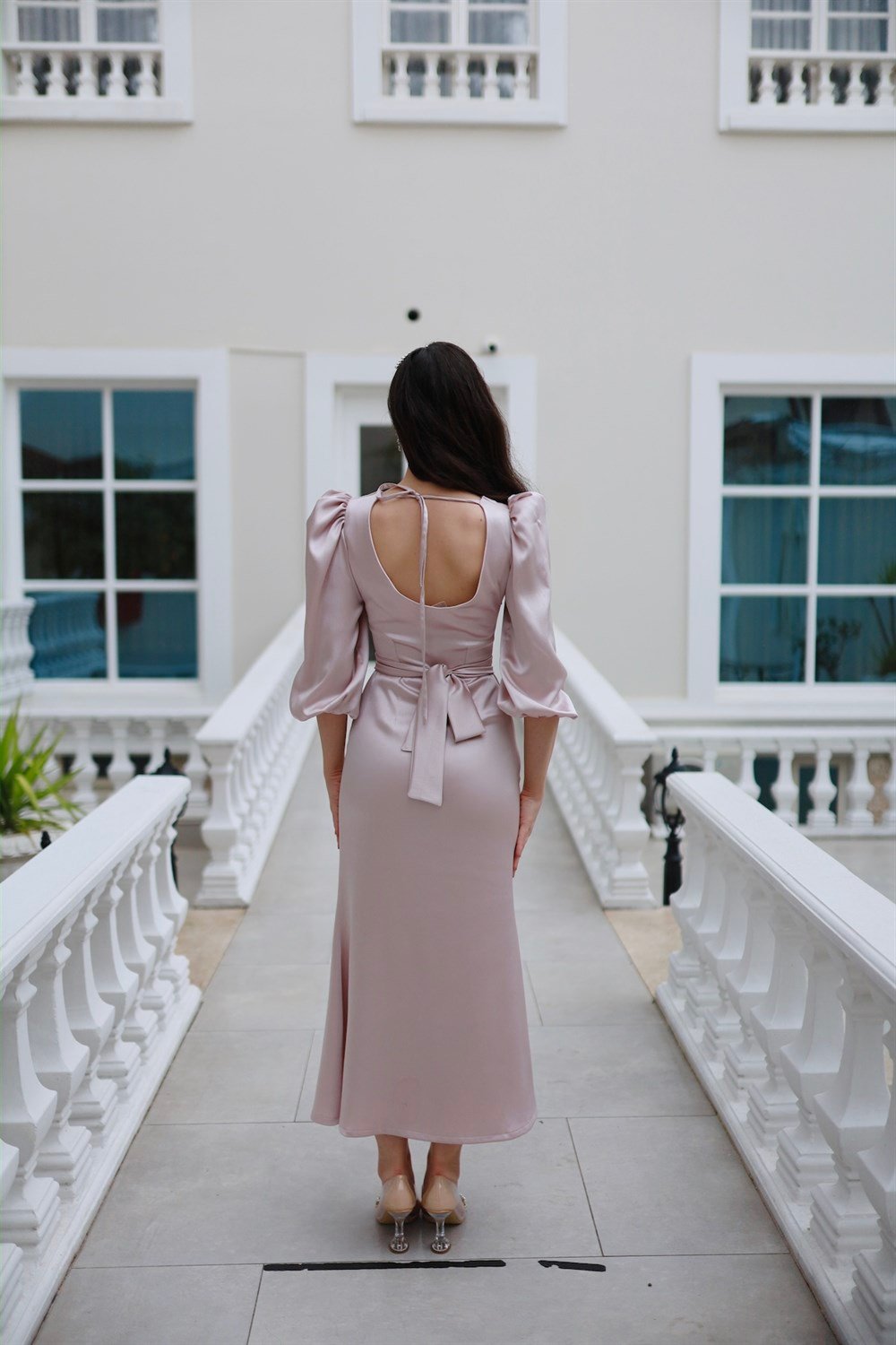 TheElsa | GİYİM | TAKI | Lily Pudra Pembe Saten Balon Kol Balık Özel Tasarım Abiye ElbiseELBİSELily Pudra Pembe Saten Balon Kol Balık Özel Tasarım Abiye Elbise