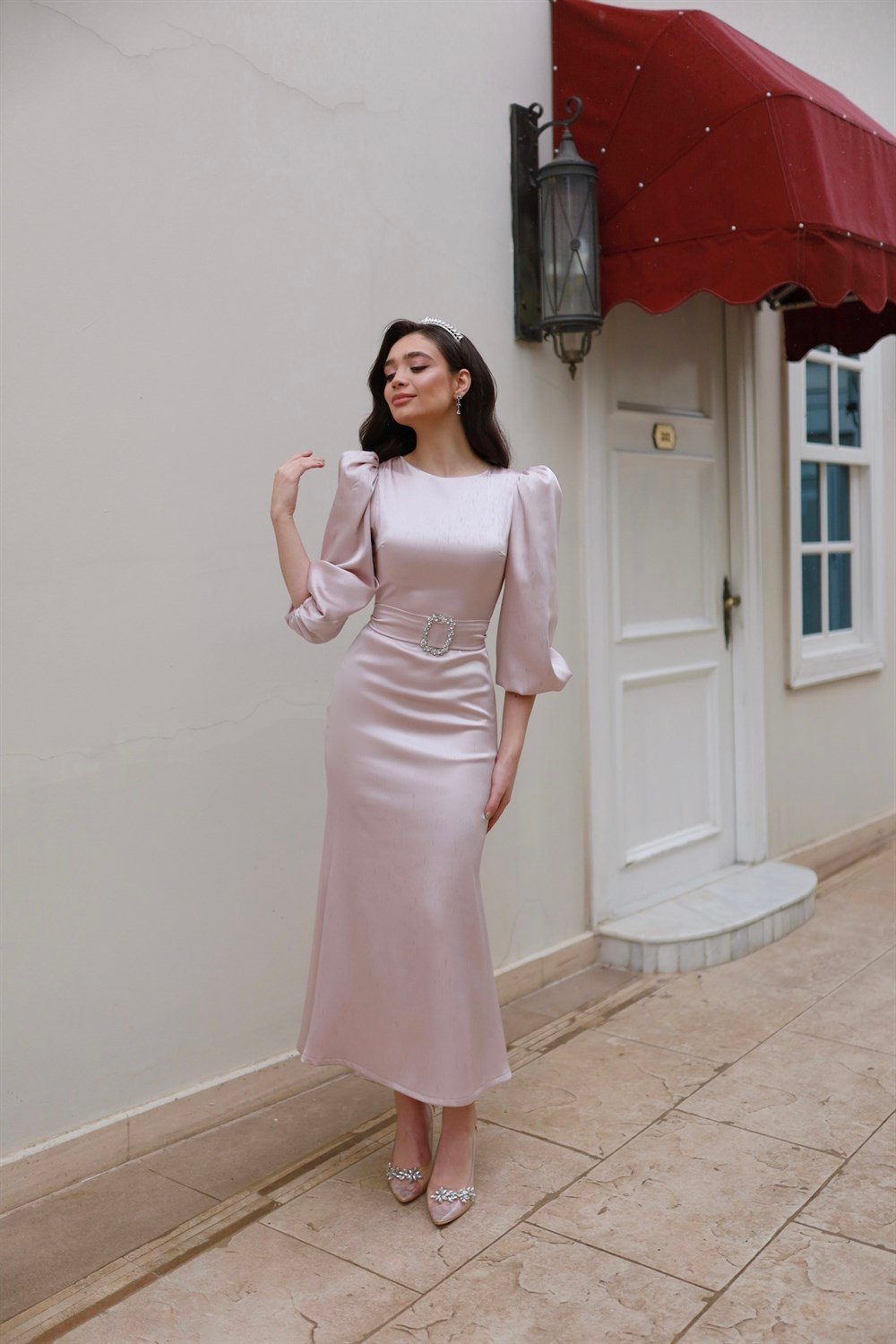 TheElsa | GİYİM | TAKI | Lily Pudra Pembe Saten Balon Kol Balık Özel Tasarım Abiye ElbiseELBİSELily Pudra Pembe Saten Balon Kol Balık Özel Tasarım Abiye Elbise